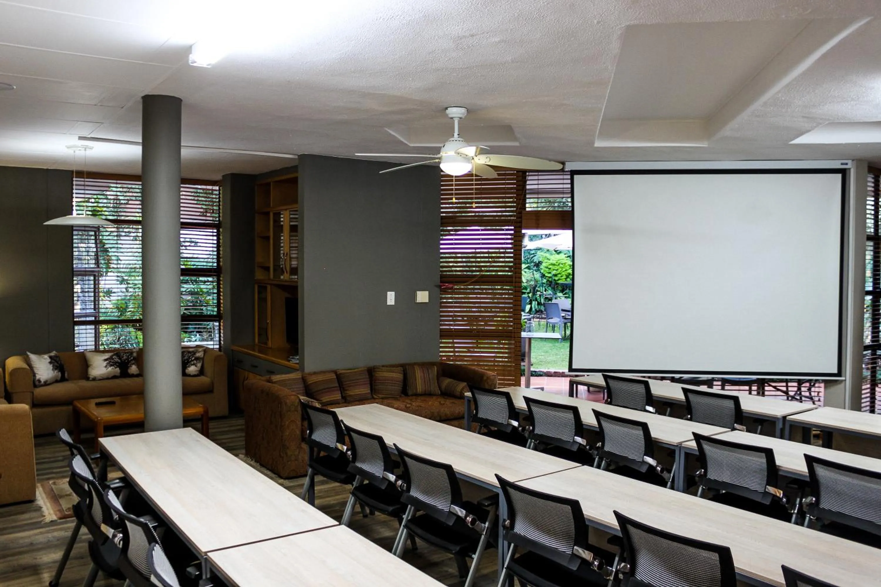 Meeting/conference room in Polo Guest House