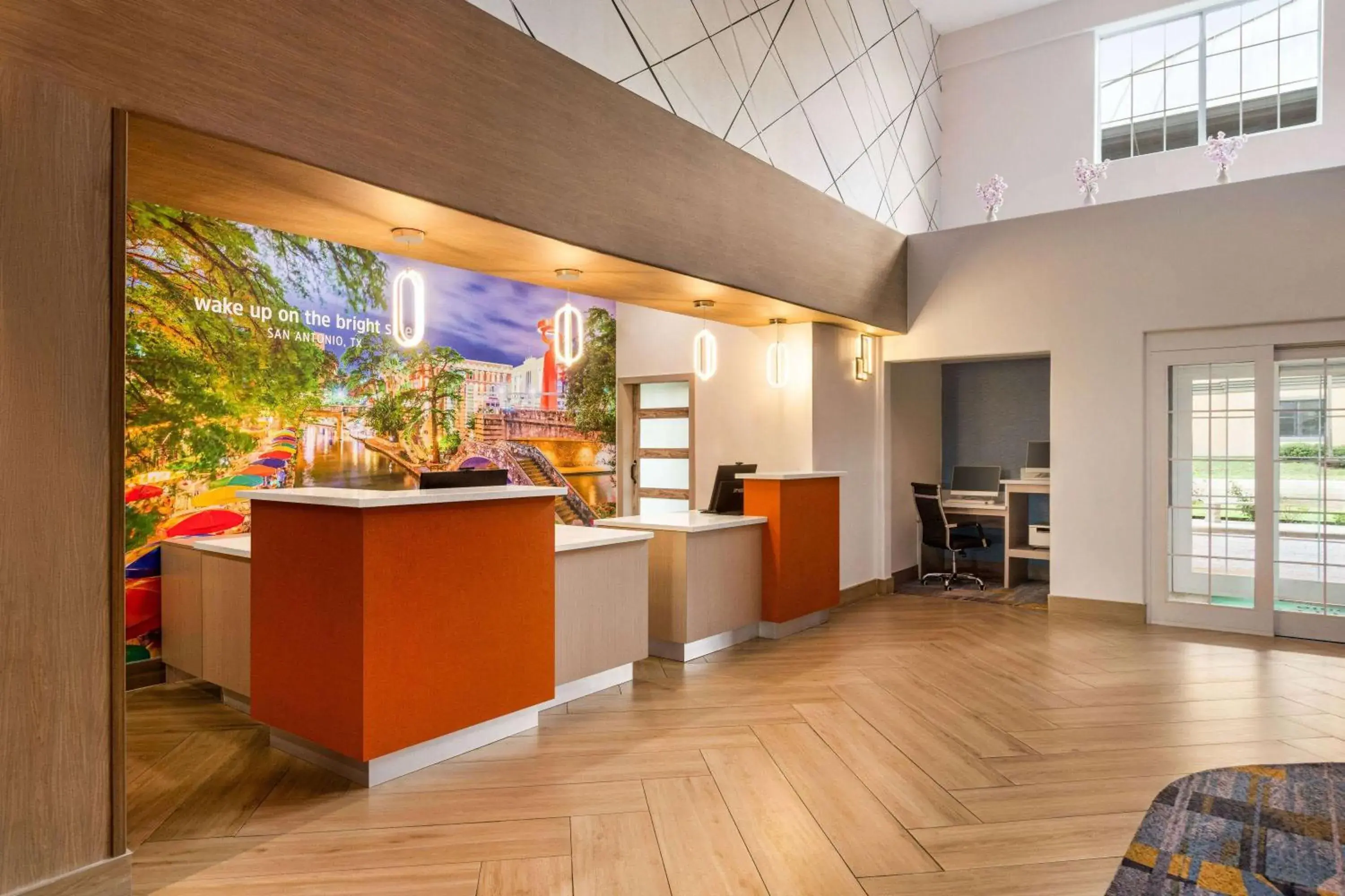 Lobby or reception in La Quinta by Wyndham San Antonio North Stone Oak Lobby or reception in La Quinta by Wyndham San Antonio North Stone Oak