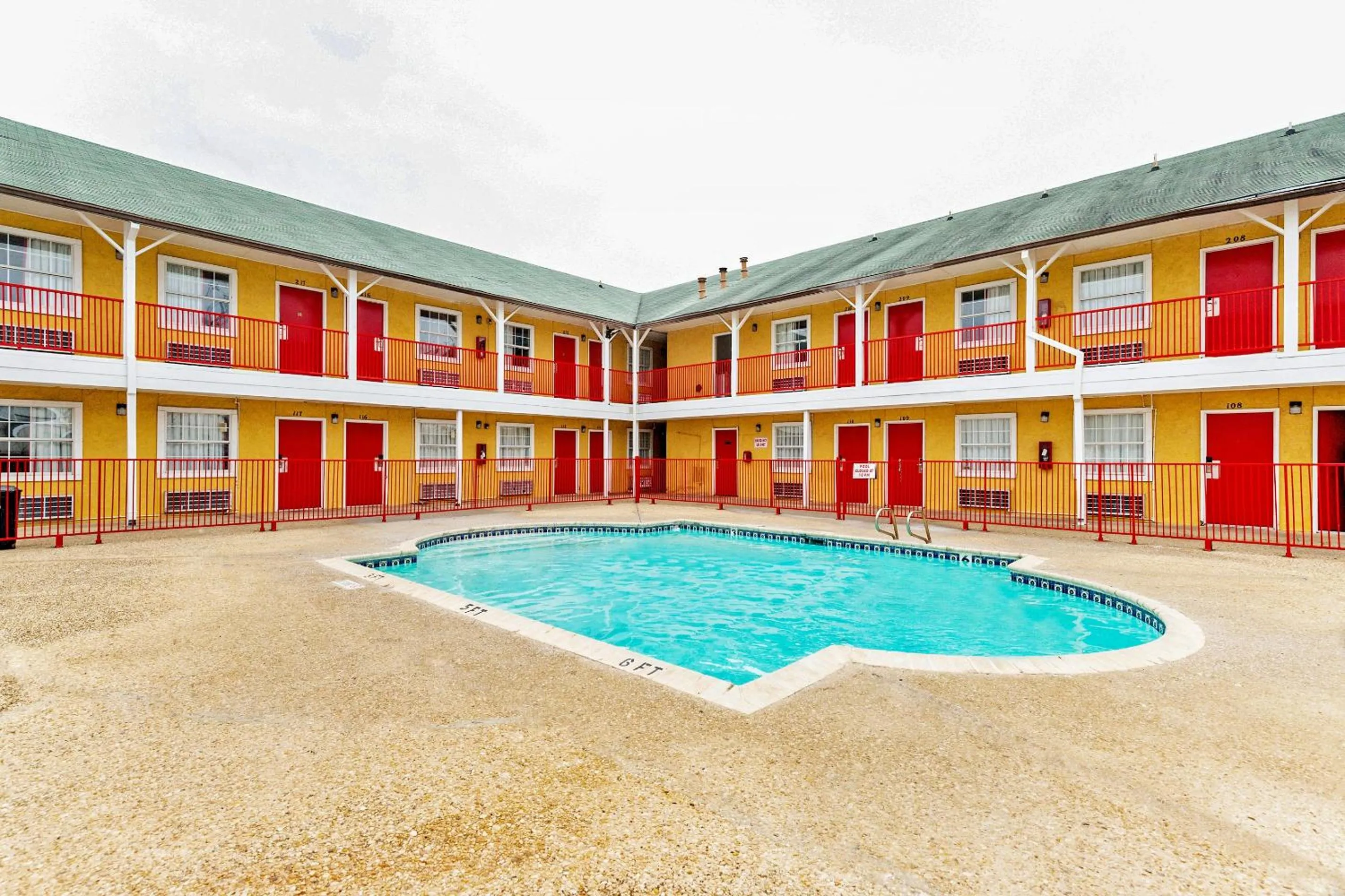 Swimming pool in OYO Hotel San Antonio Lackland near Seaworld
