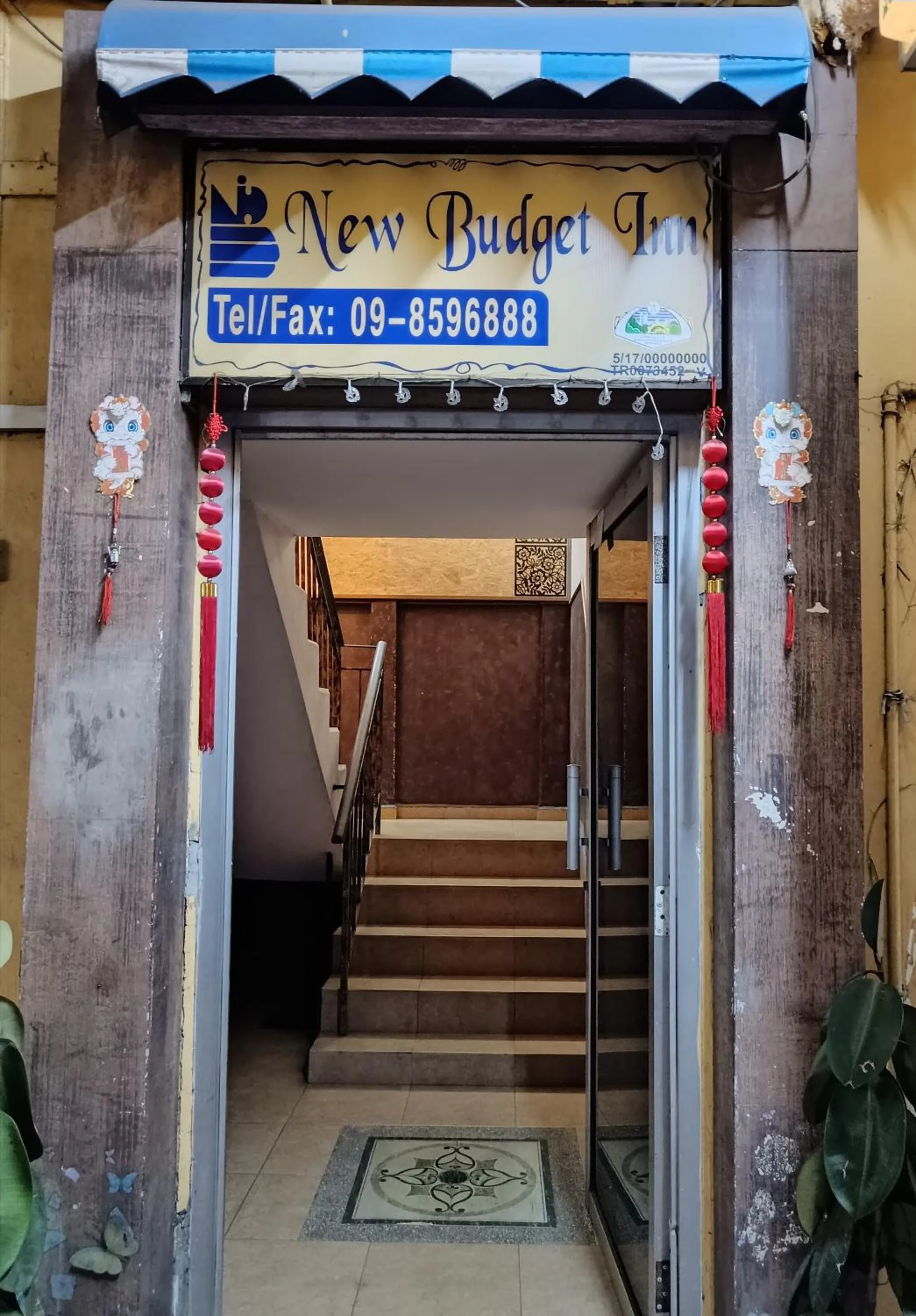 Facade/entrance in New Budget Inn Hotel