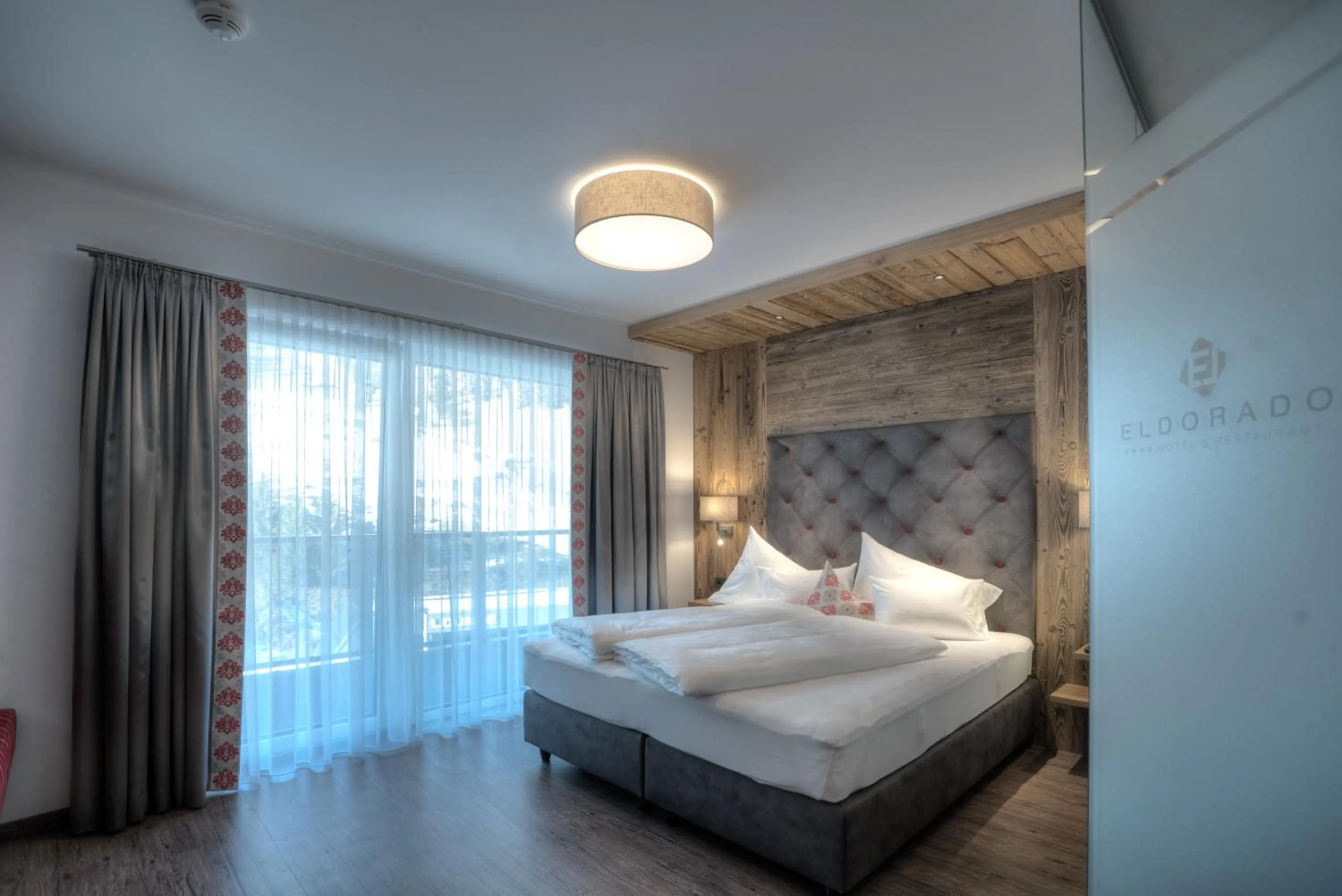 Bed in Hotel Eldorado