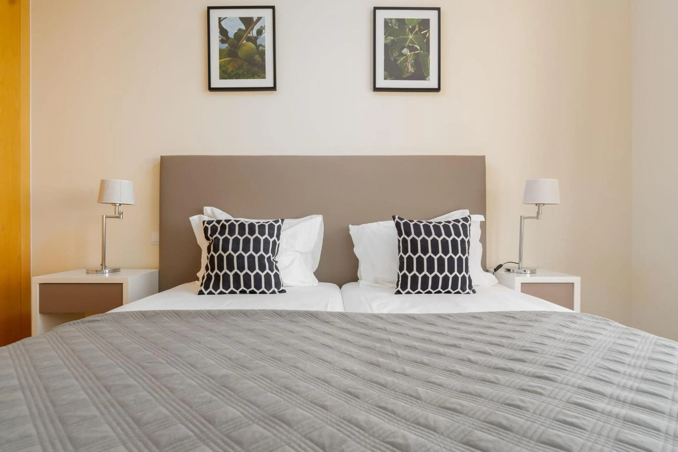 Bed in Villa Enjoy - by LovelyStay