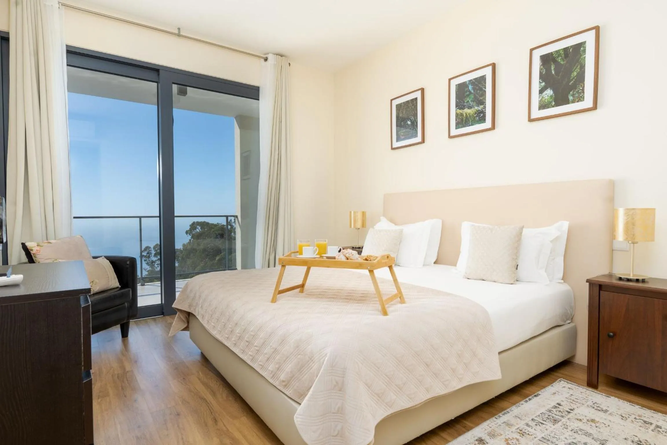 Bed in Villa Enjoy - by LovelyStay