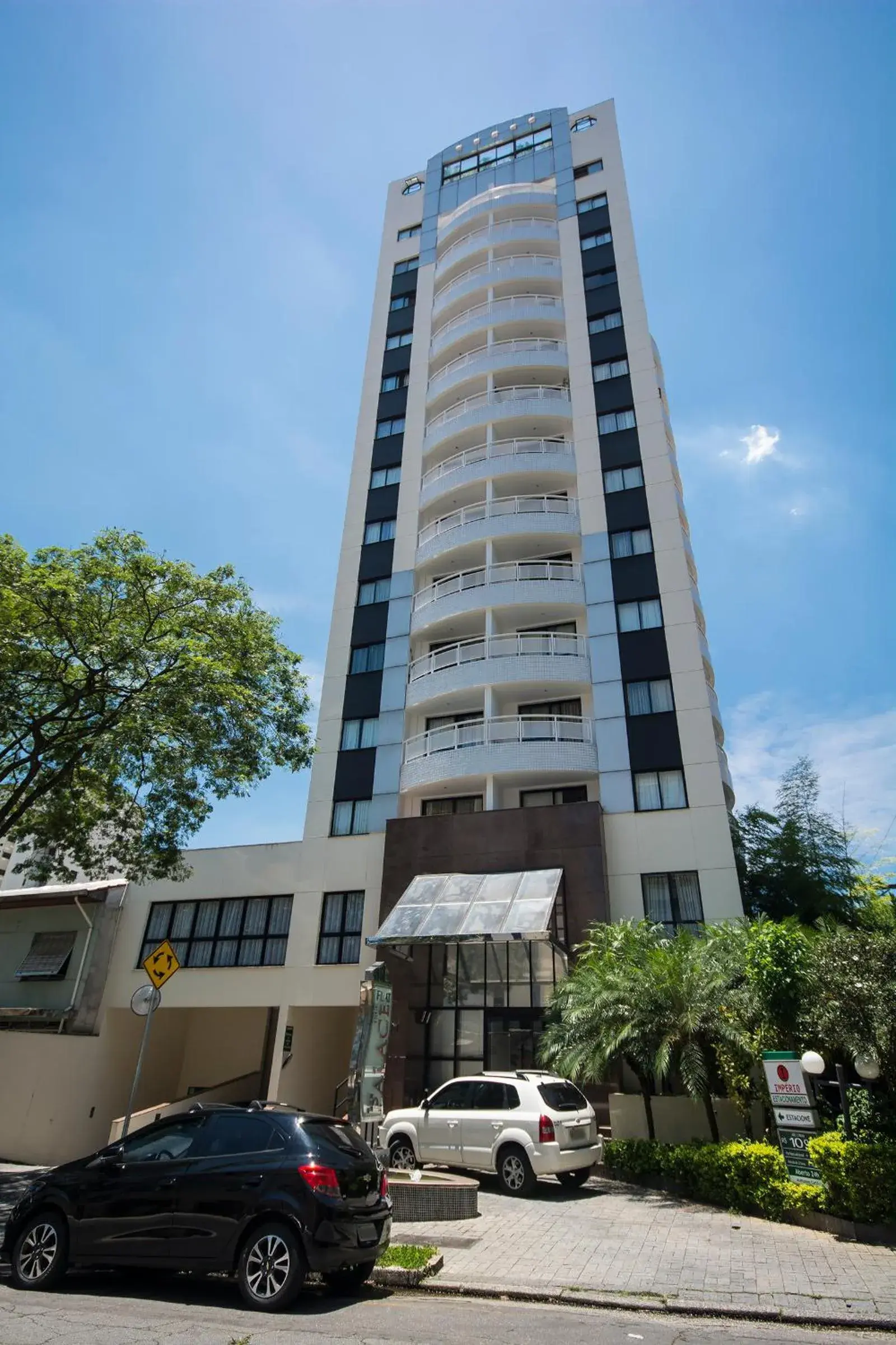 Street view in Tsue The Palace Flats Street view in Tsue The Palace Flats