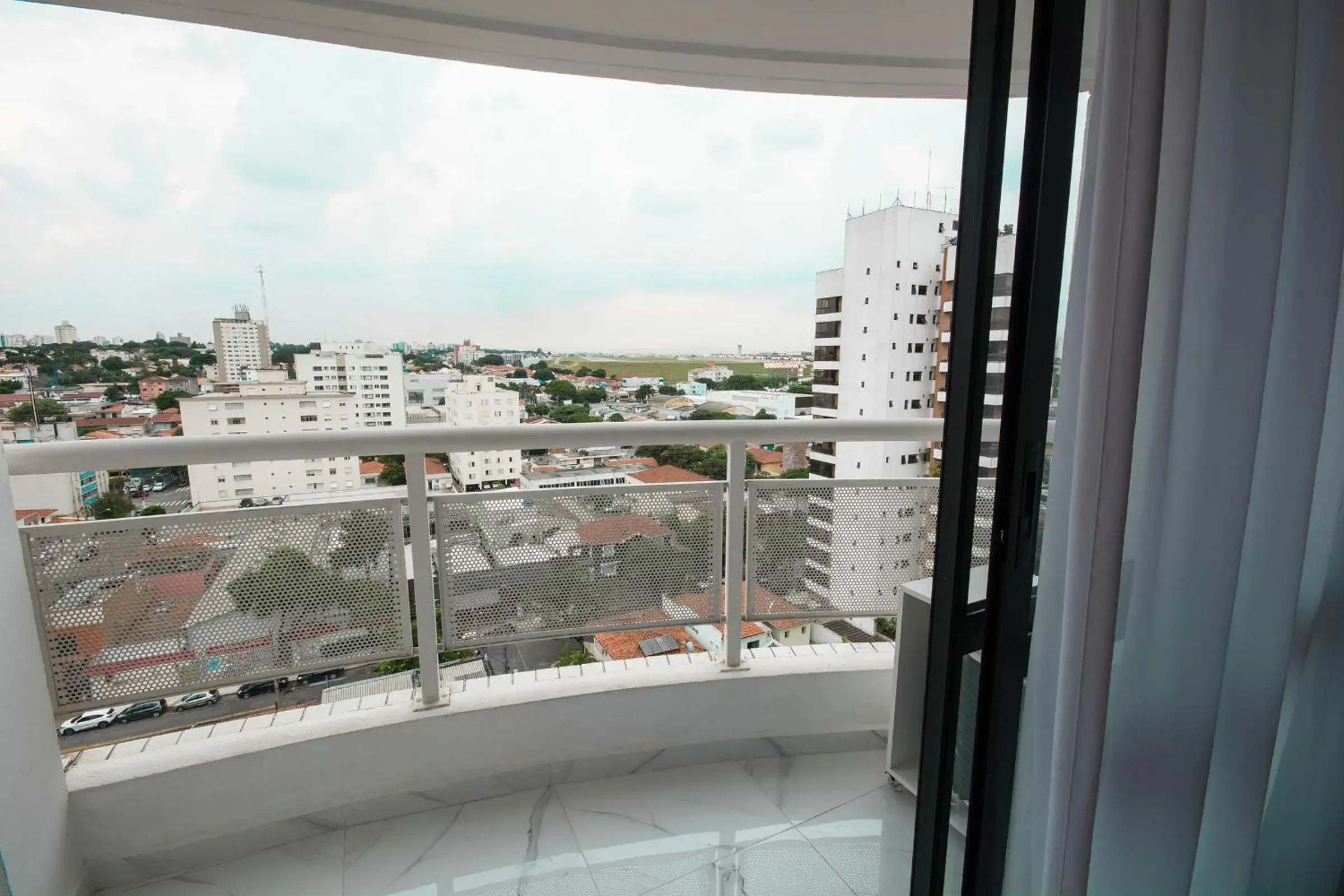 Landmark view in Tsue The Palace Flats Landmark view in Tsue The Palace Flats