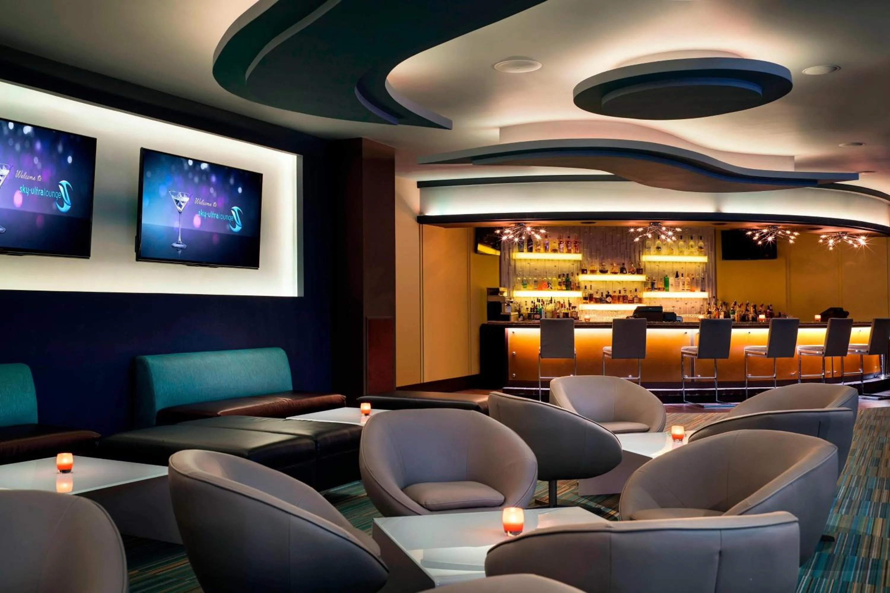 Lounge or bar in St Kitts Marriott Beach Resort, Casino & Spa