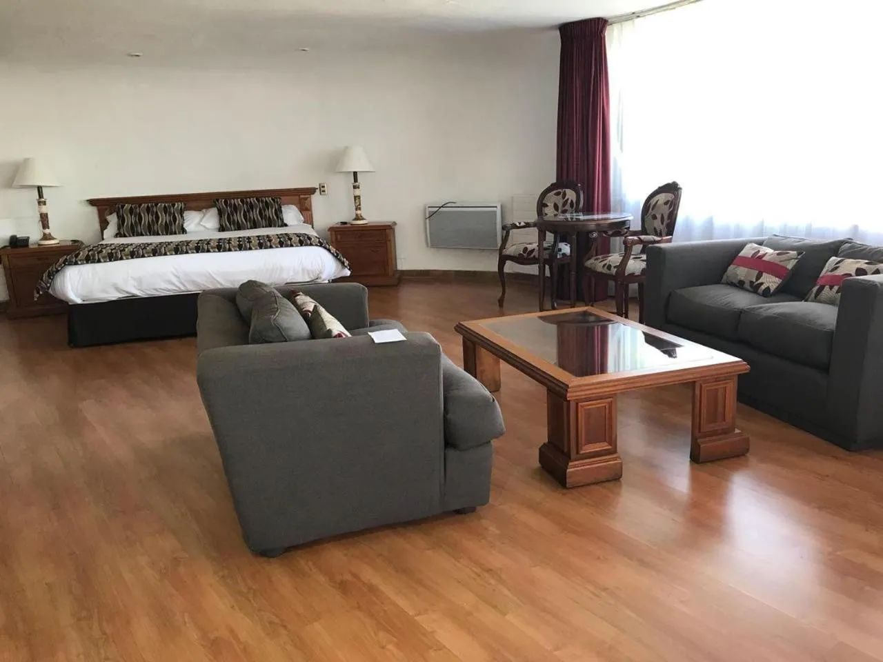 Photo of the whole room, Bed in Hotel Montecarlo Viña del Mar