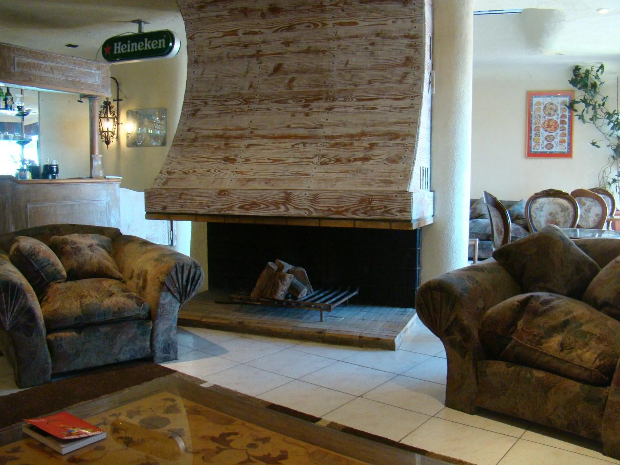 Lounge or bar in Hotel Montecarlo Viña del Mar