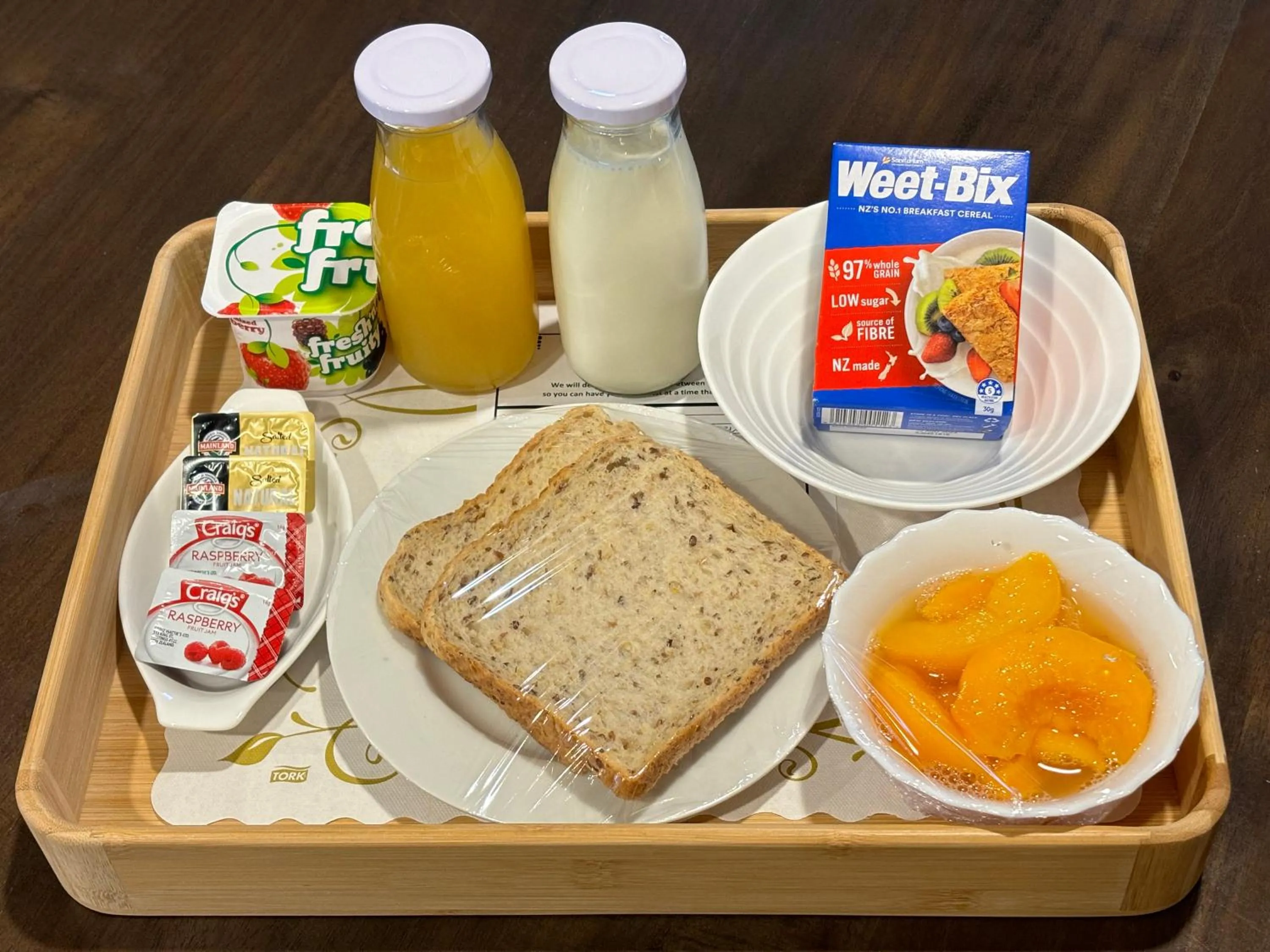 Breakfast in Arcadia Motel