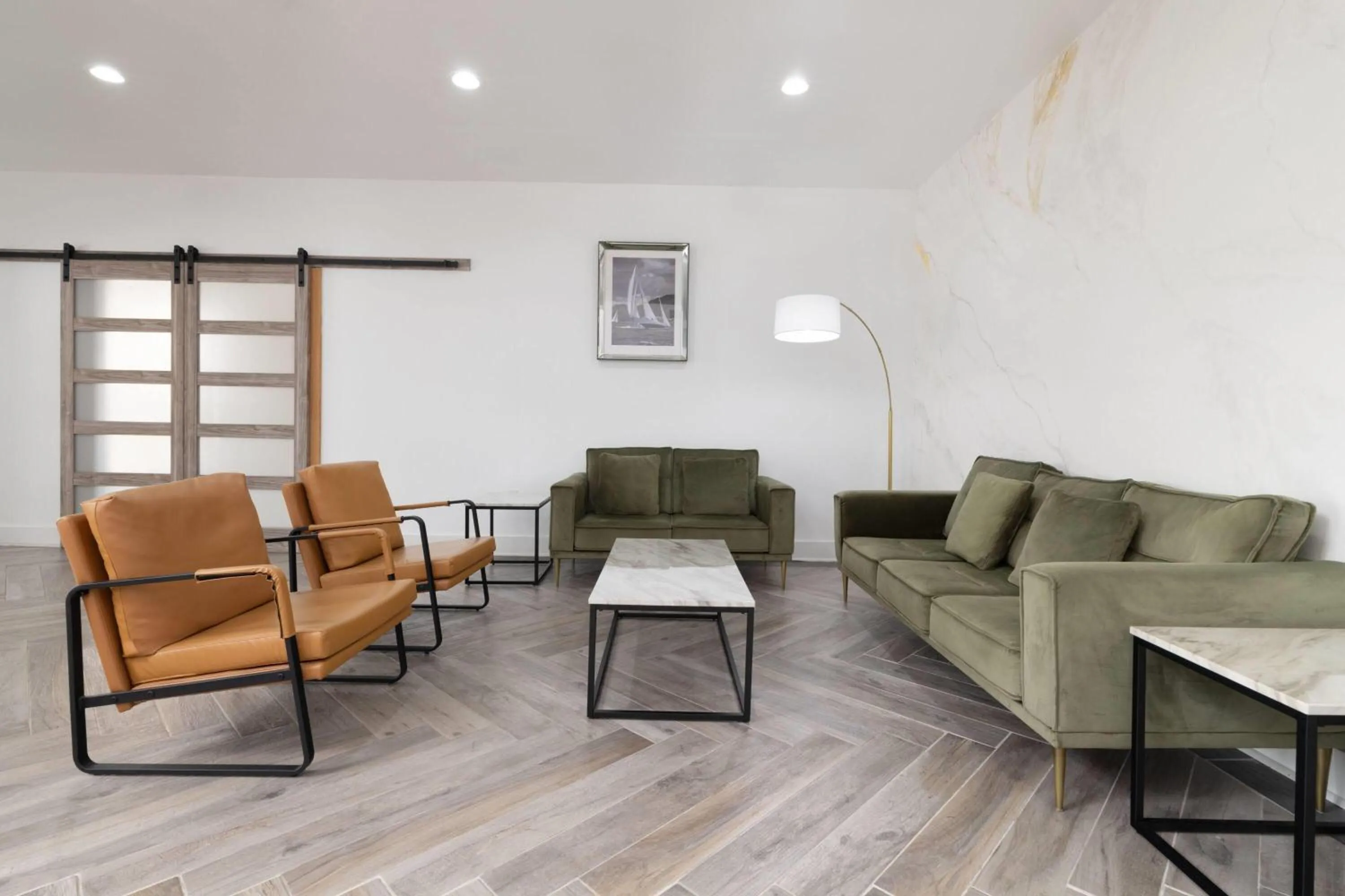 Lobby or reception in Wingate by Wyndham Savannah Gateway