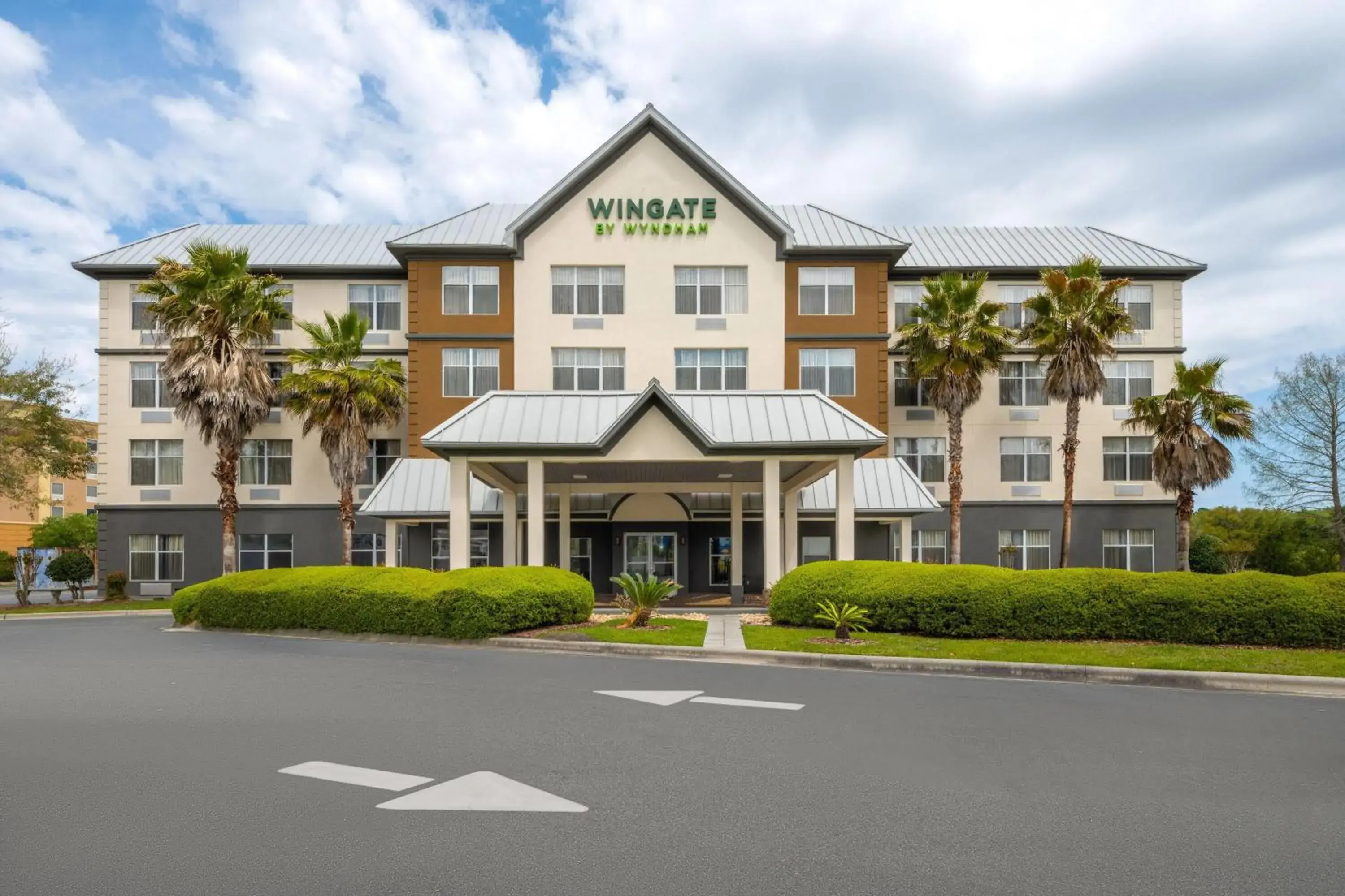 Property building in Wingate by Wyndham Savannah Gateway Property building in Wingate by Wyndham Savannah Gateway
