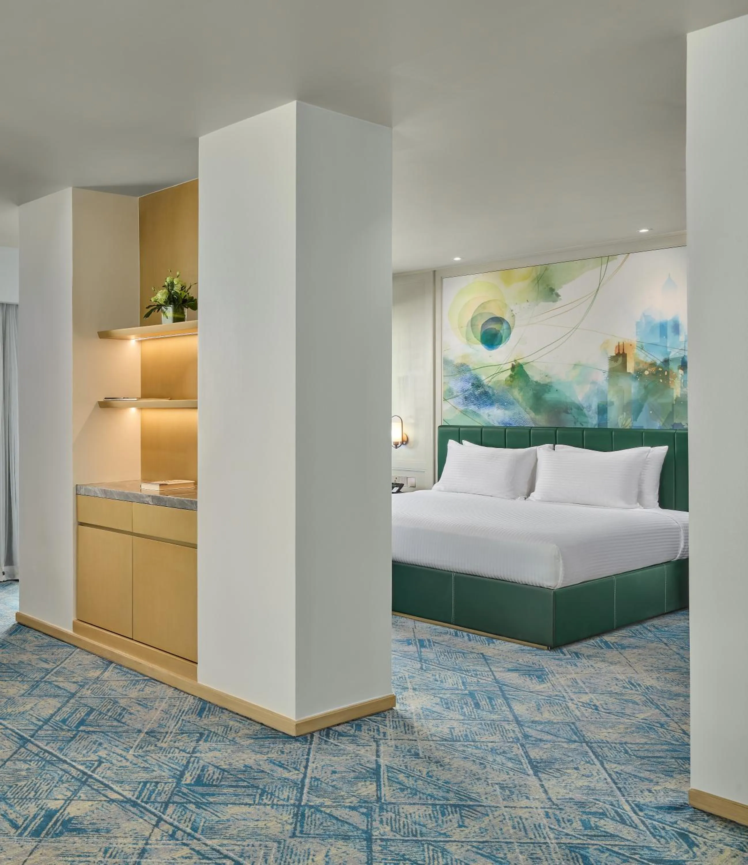 Guests, Bed in The Heritage Hotel Manila