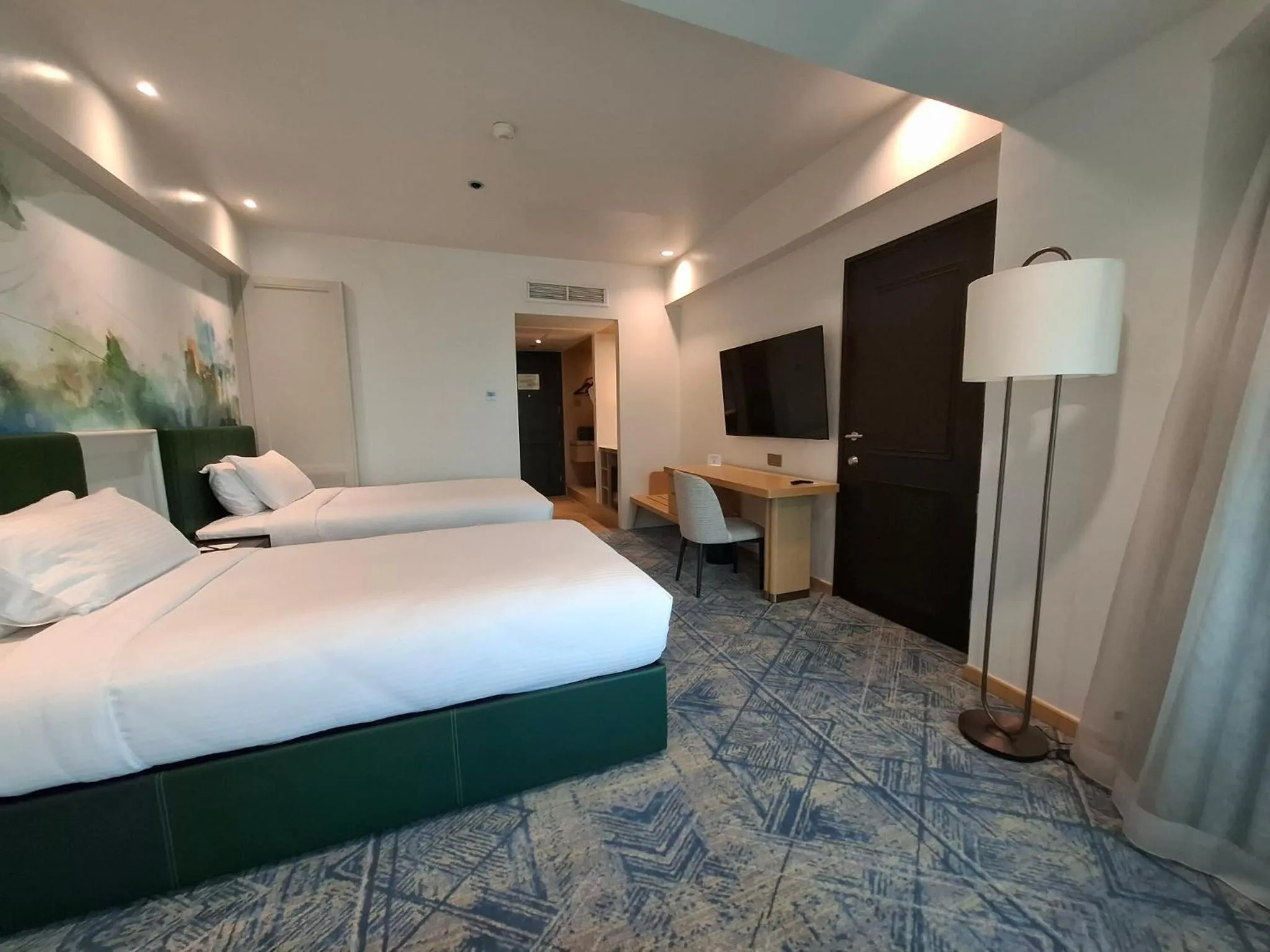 Bedroom, Bed in The Heritage Hotel Manila