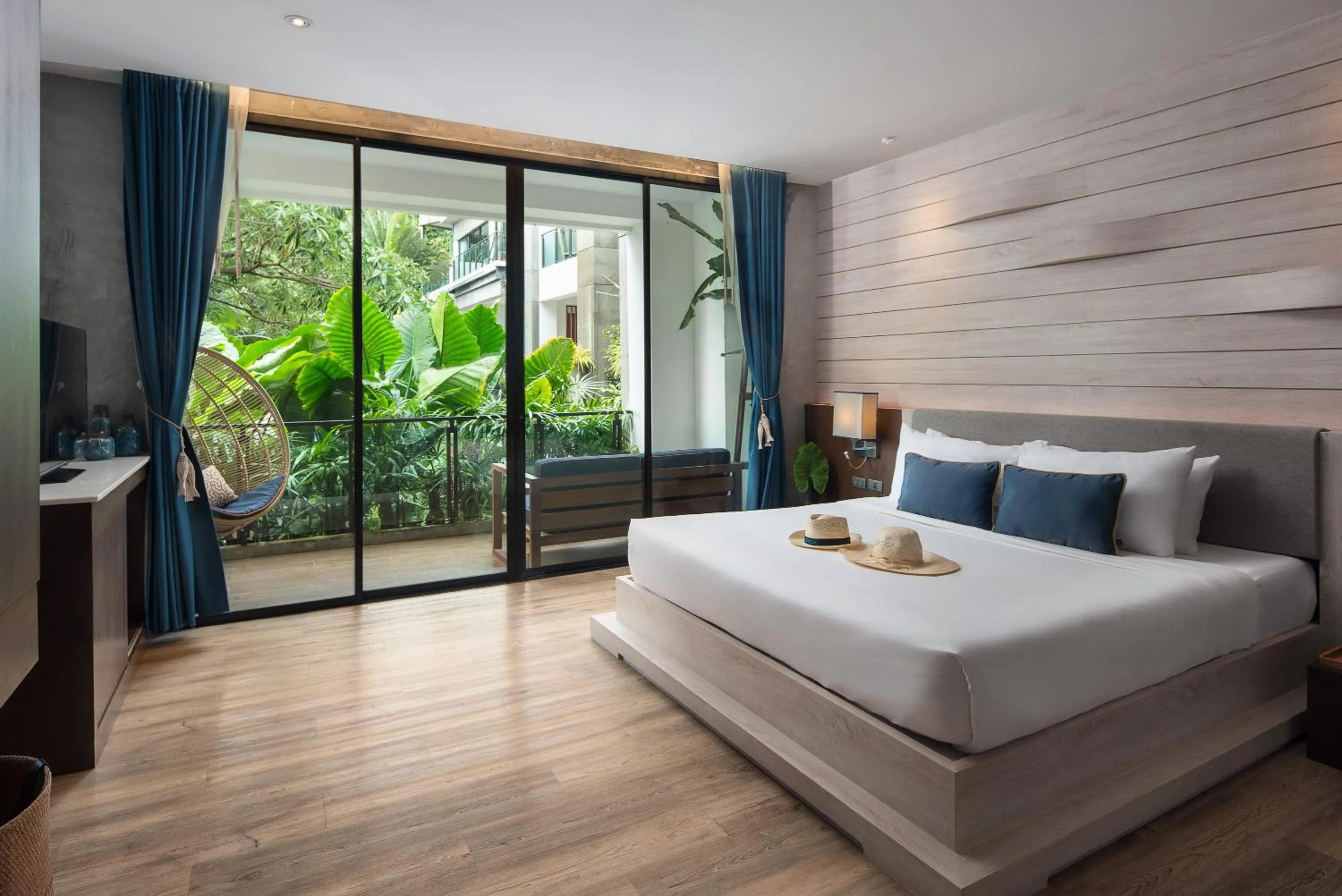 Bedroom, Bed in Idyllic Concept Resort