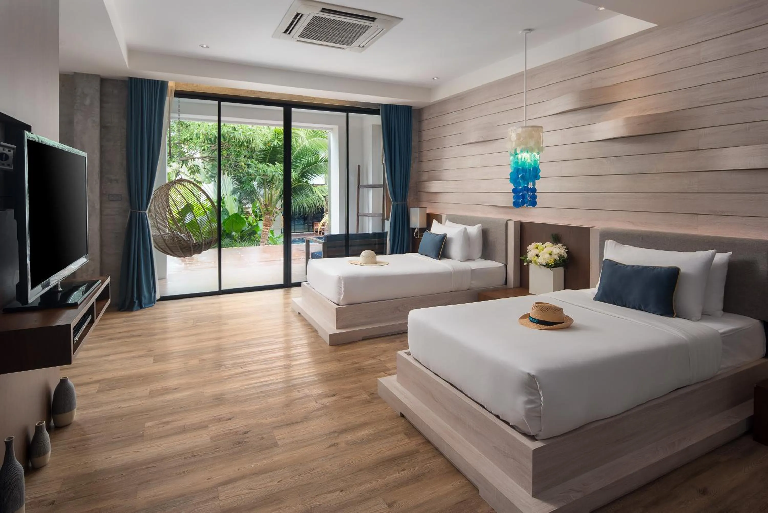 Bedroom, Bed in Idyllic Concept Resort