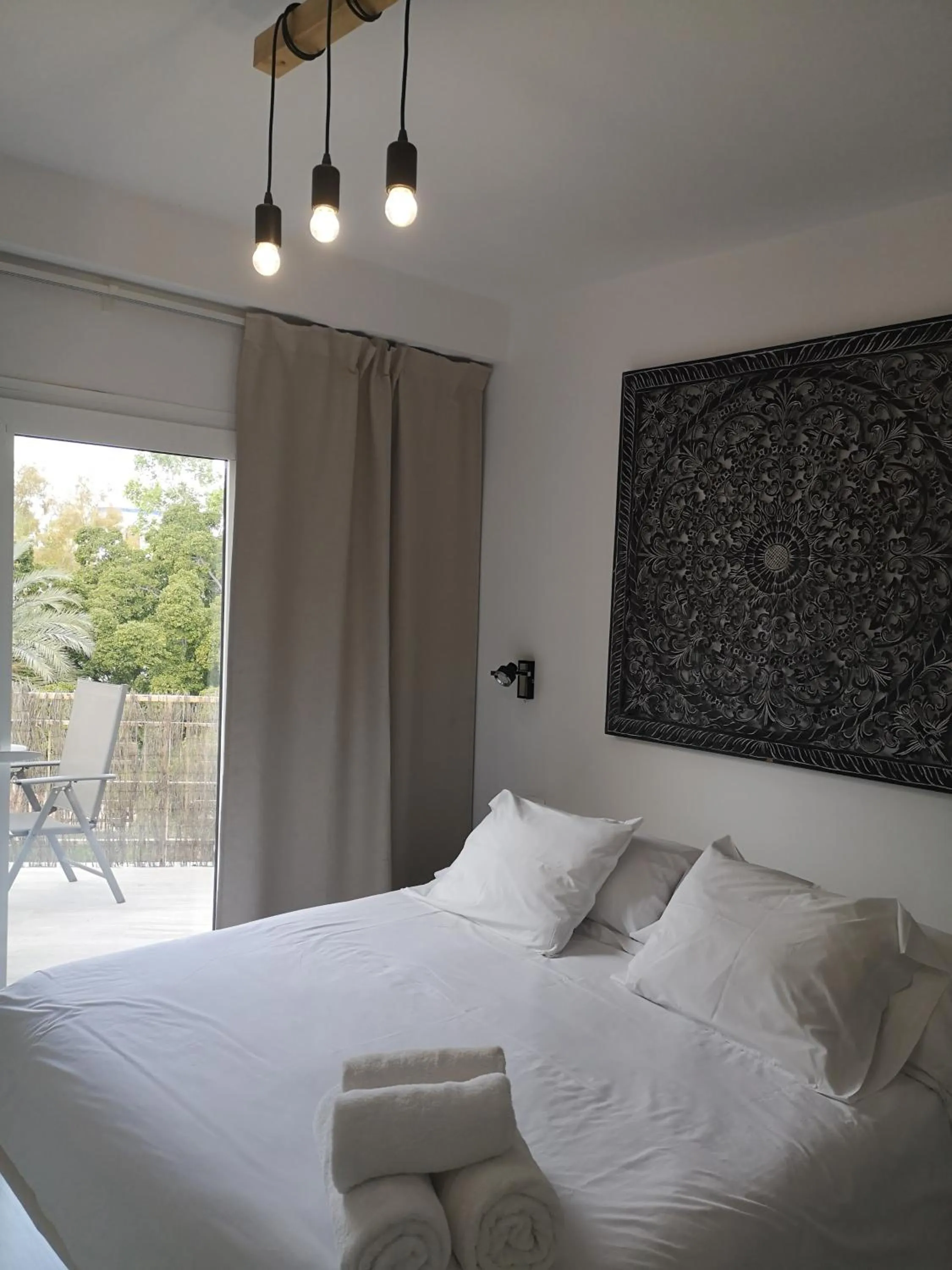 Bedroom, Bed in Terrace Costa Hotel