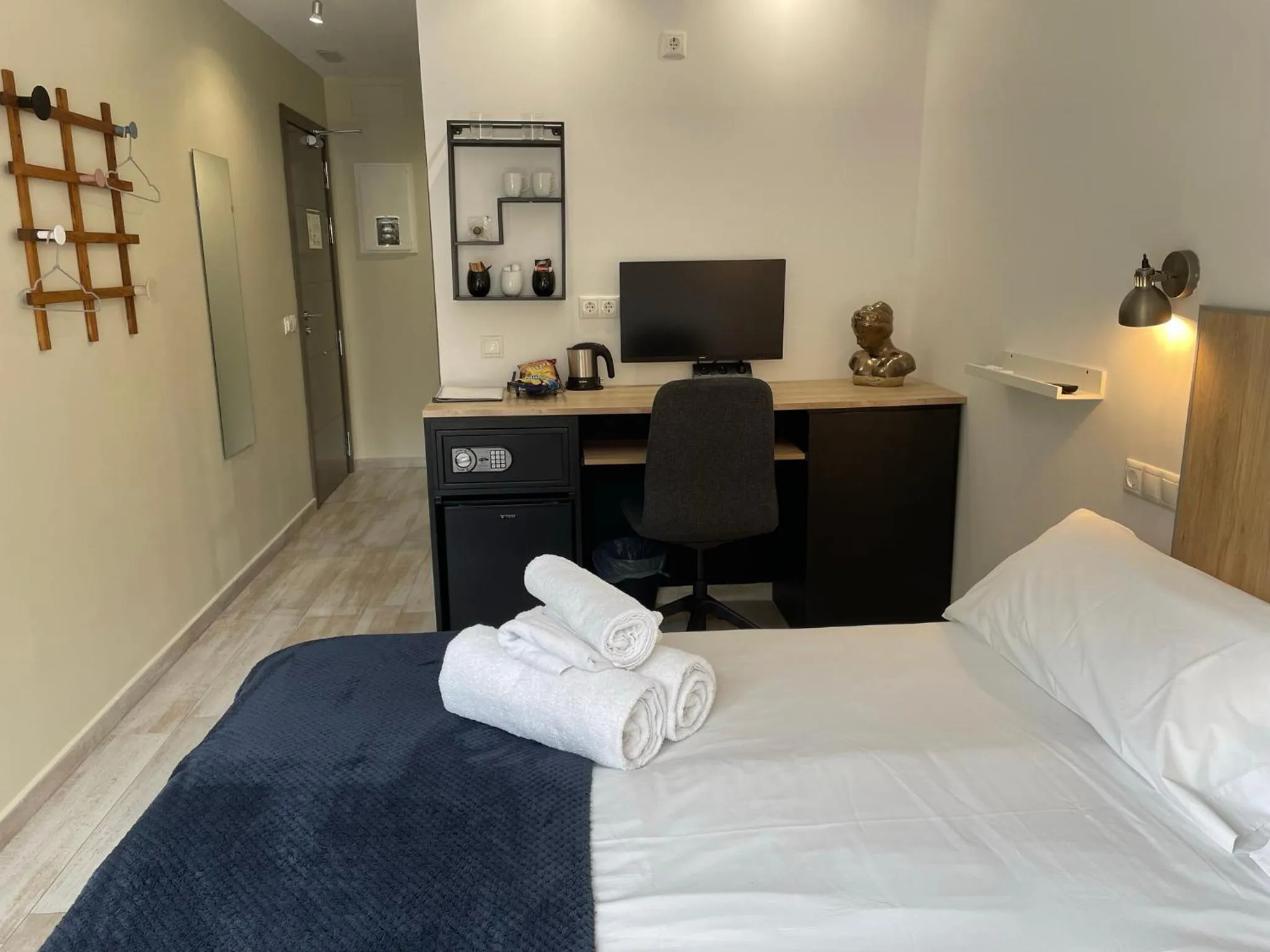 TV and multimedia, Bed in Terrace Costa Hotel