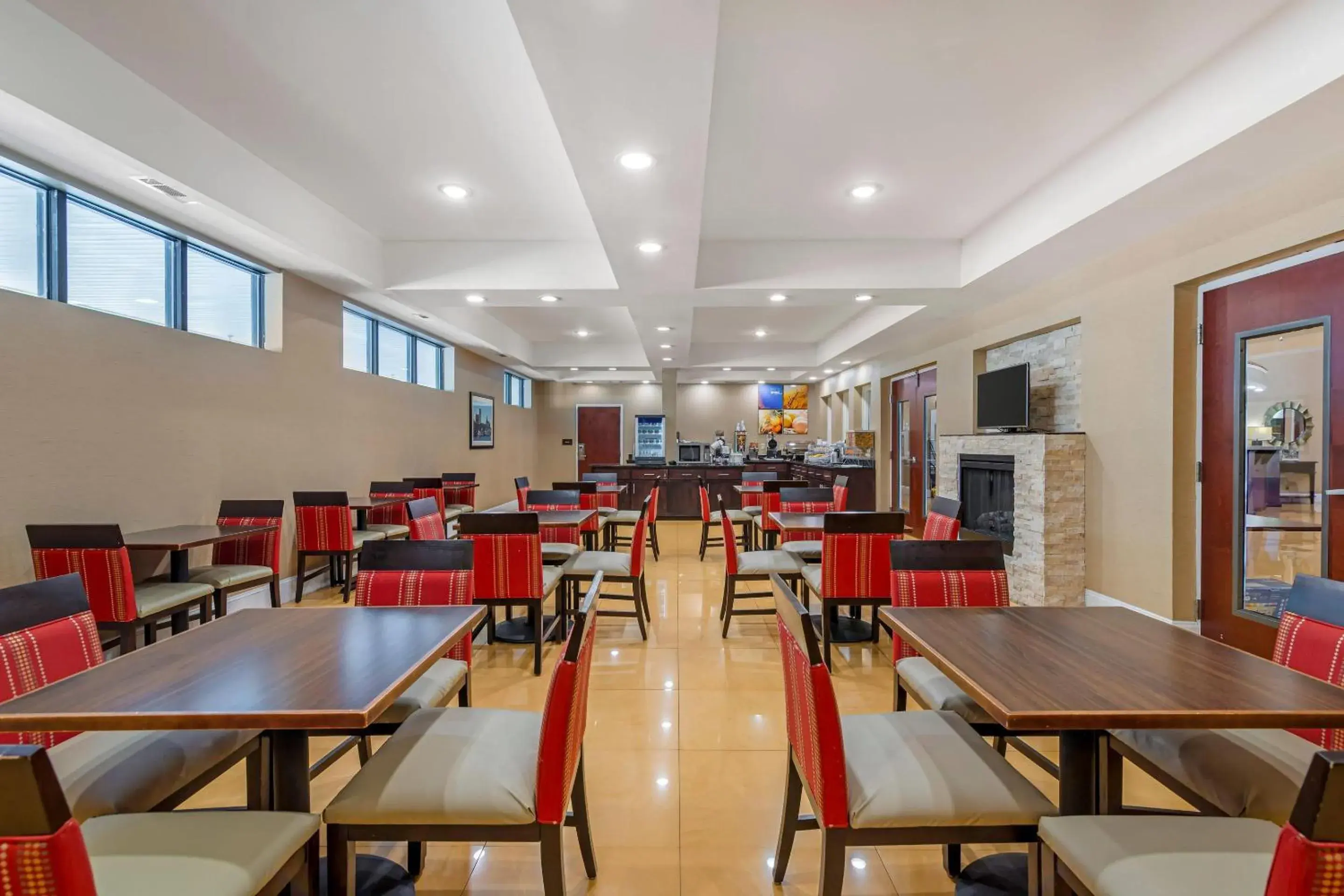 Breakfast in Comfort Suites Savannah Gateway I-95 Breakfast in Comfort Suites Savannah Gateway I-95