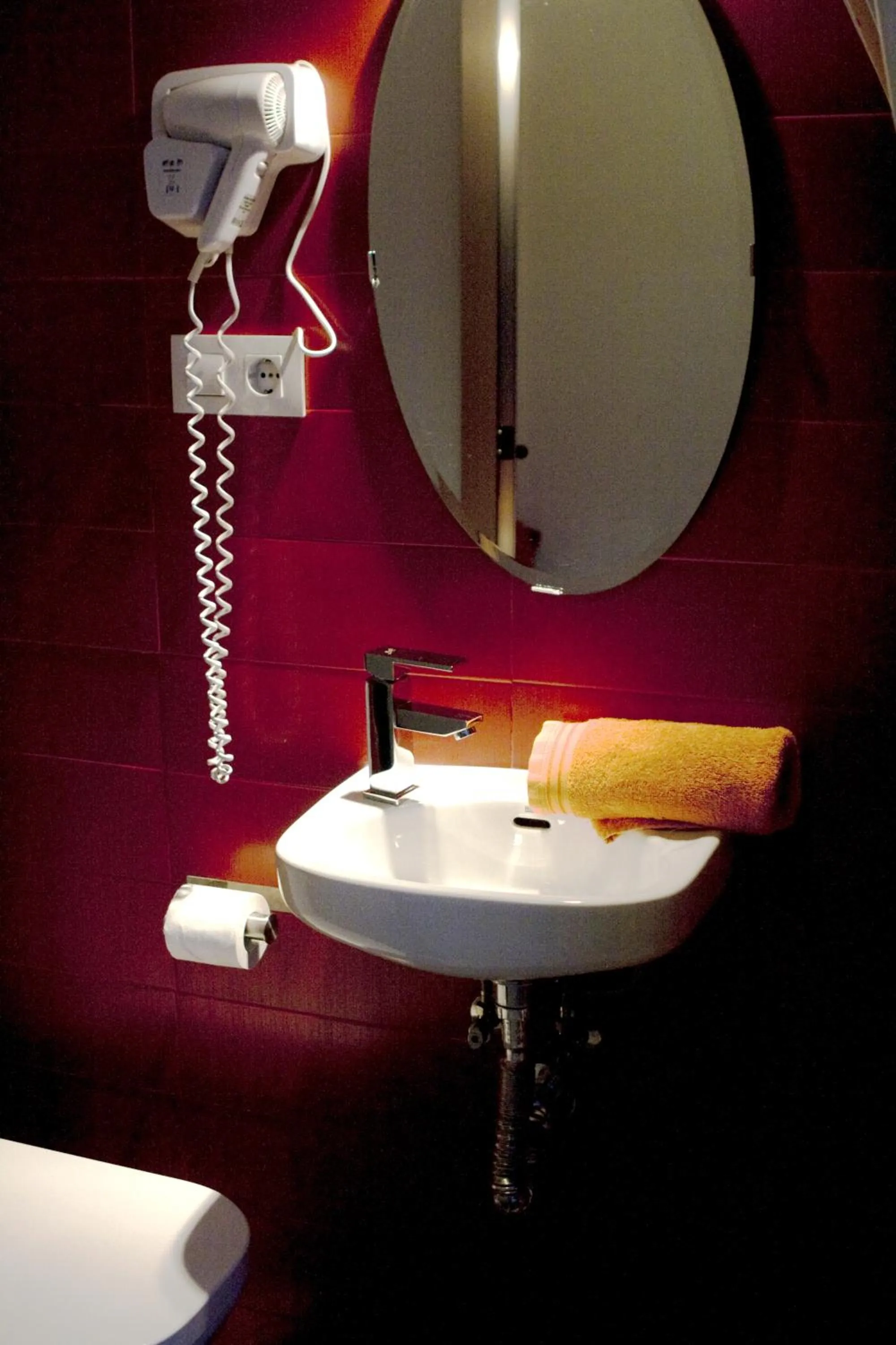 Toilet in Nest Style Granada