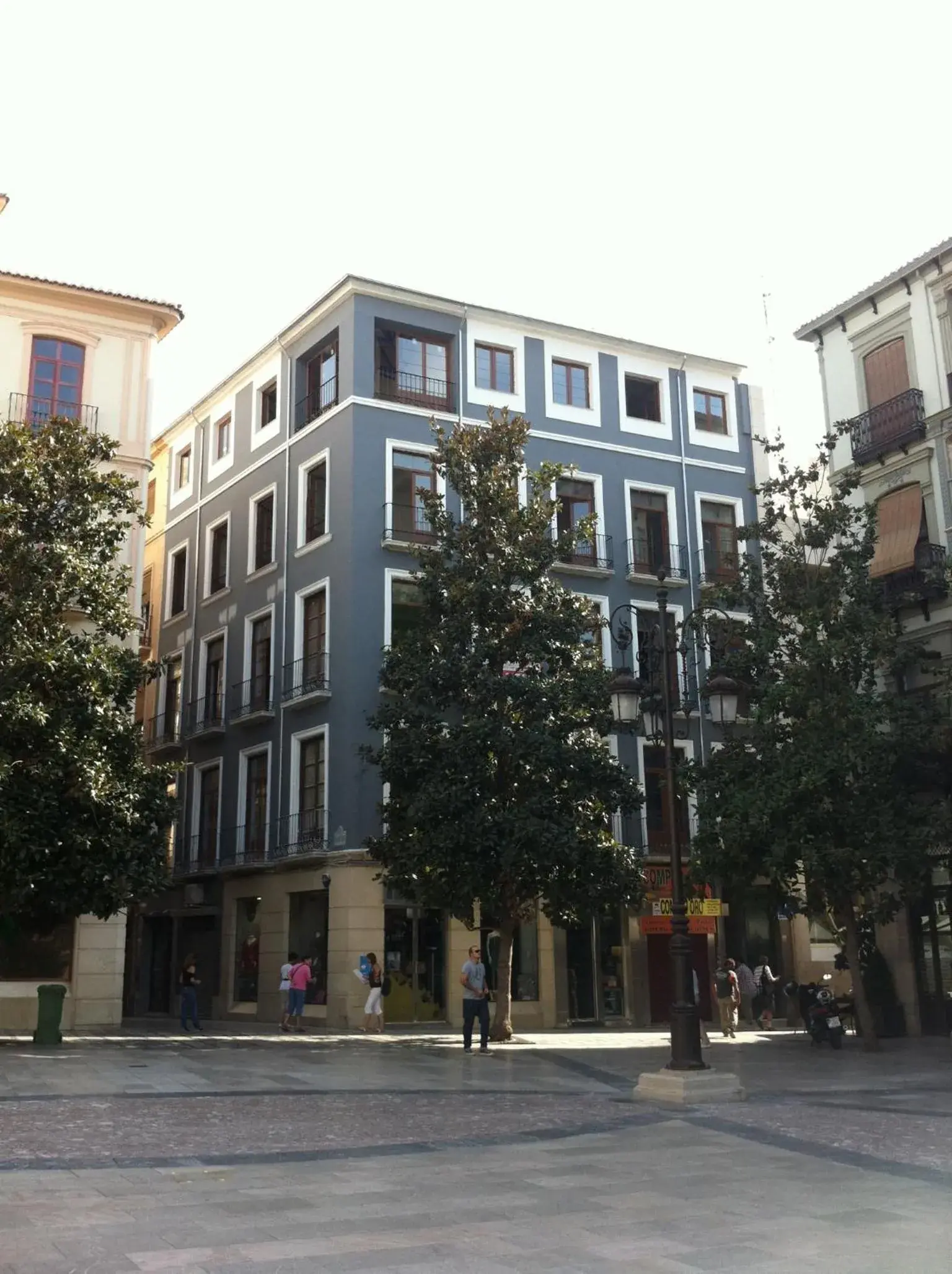 Facade/entrance in Nest Style Granada Facade/entrance in Nest Style Granada