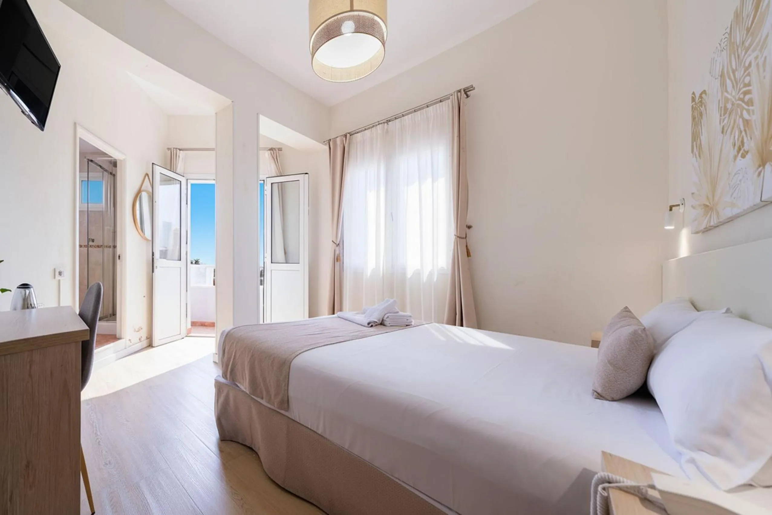 Bed in Ura Hotels Boutique Gurea