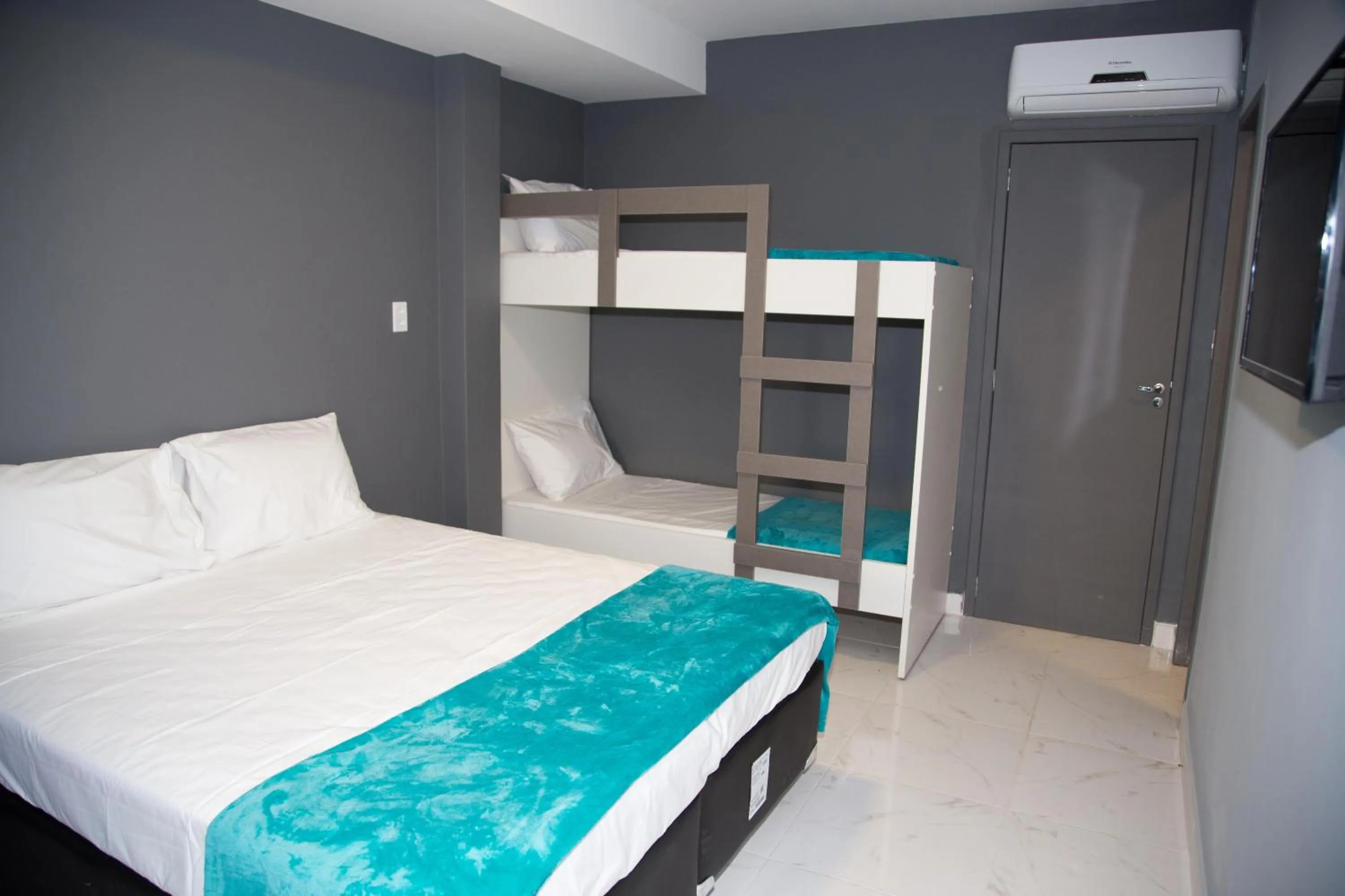 Photo of the whole room, Bed in REF House Barra Da Tijuca