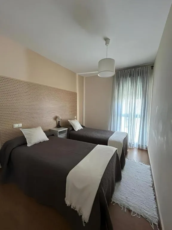 Bed in Ronda Navarra by Valdesierra