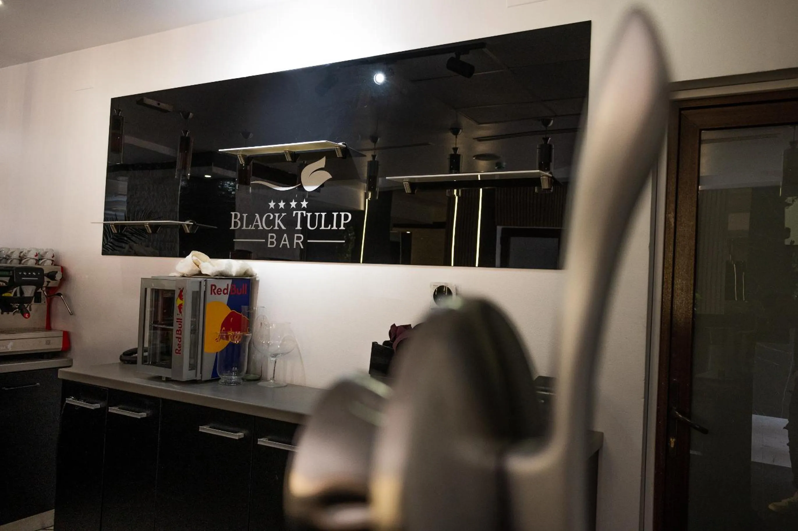 Lounge or bar in Black Tulip Hotel