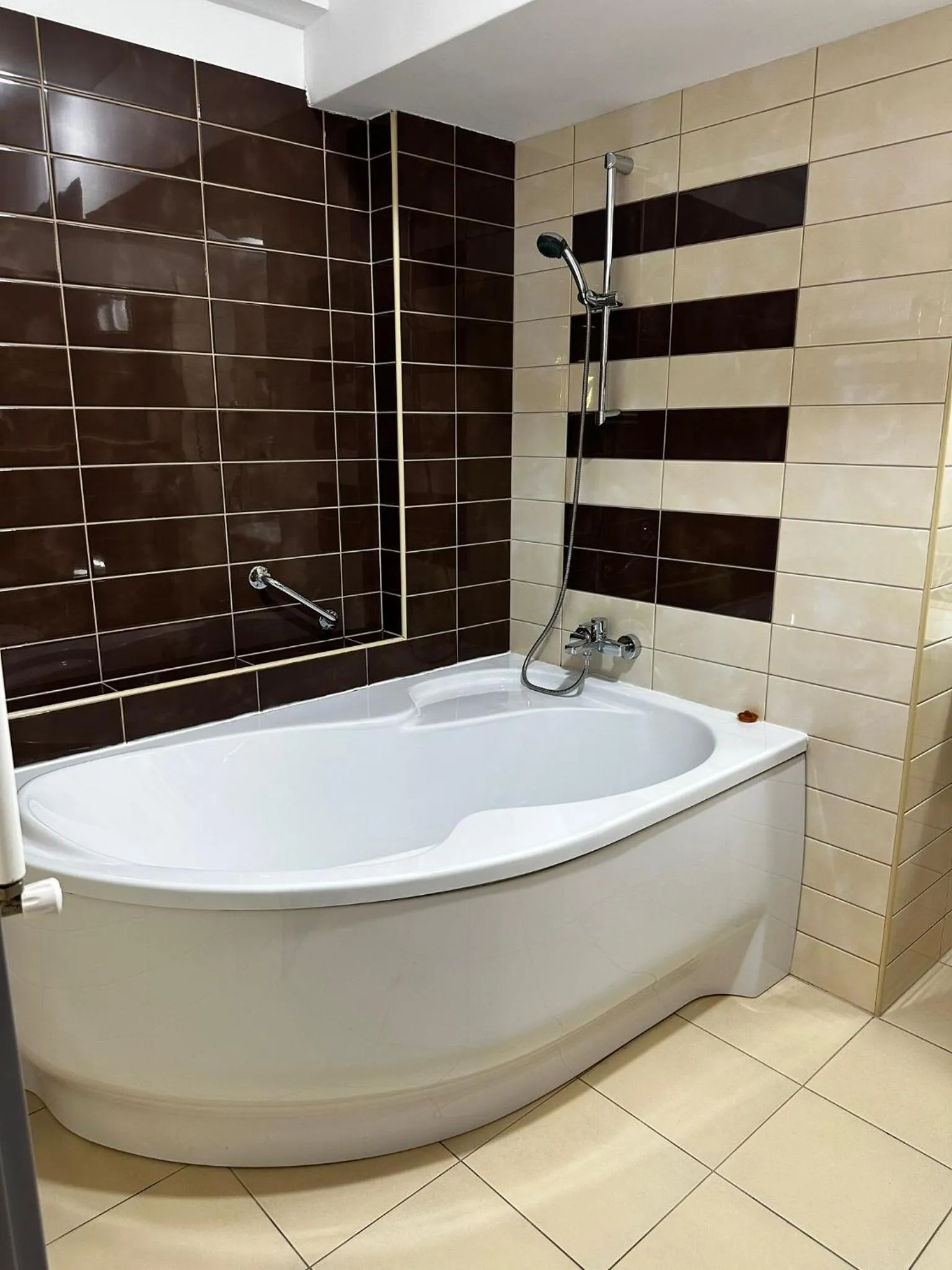 Bathroom in Black Tulip Hotel