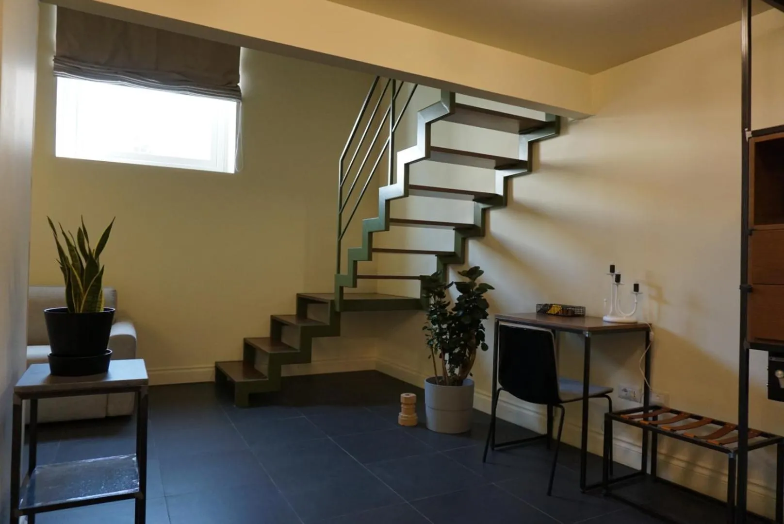 Seating area in Avolio Tailored Rooms