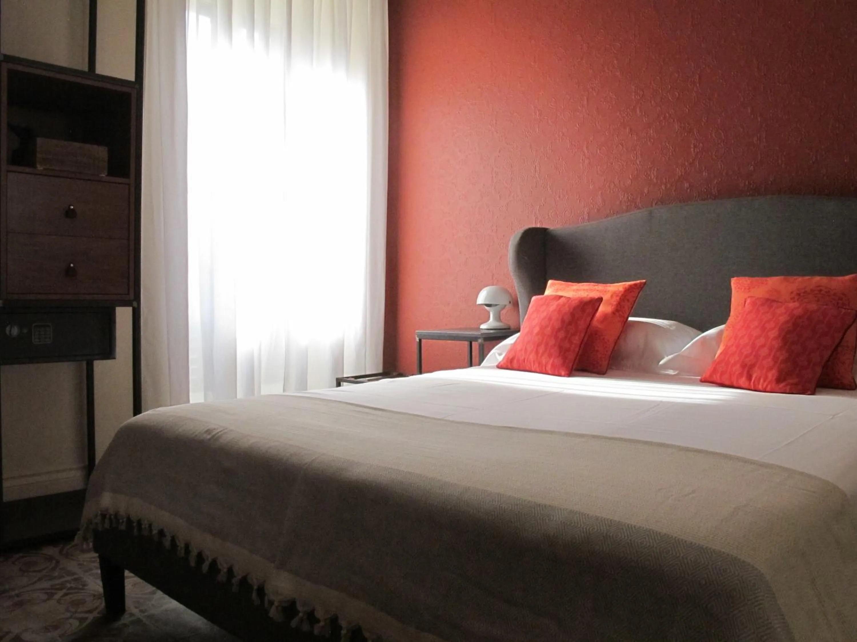 Bedroom in Avolio Tailored Rooms