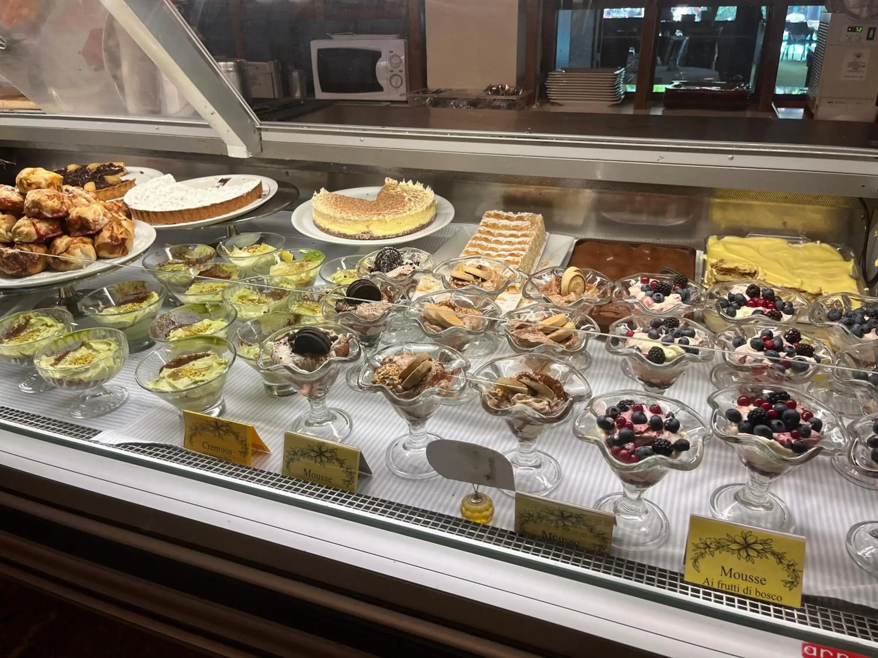 Restaurant/places to eat in Hotel Sporting Brugherio Restaurant/places to eat in Hotel Sporting Brugherio