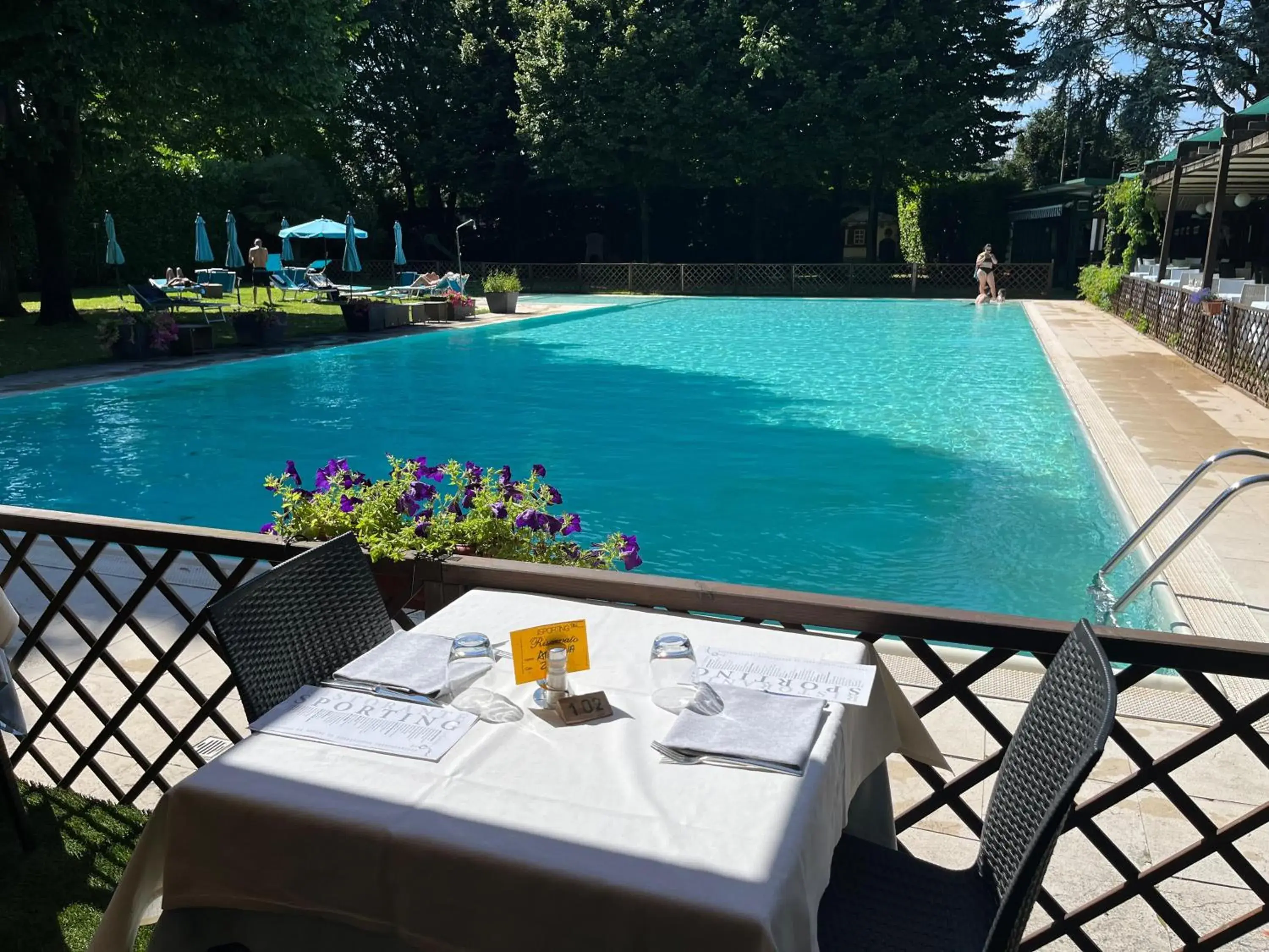 Restaurant/places to eat in Hotel Sporting Brugherio Restaurant/places to eat in Hotel Sporting Brugherio