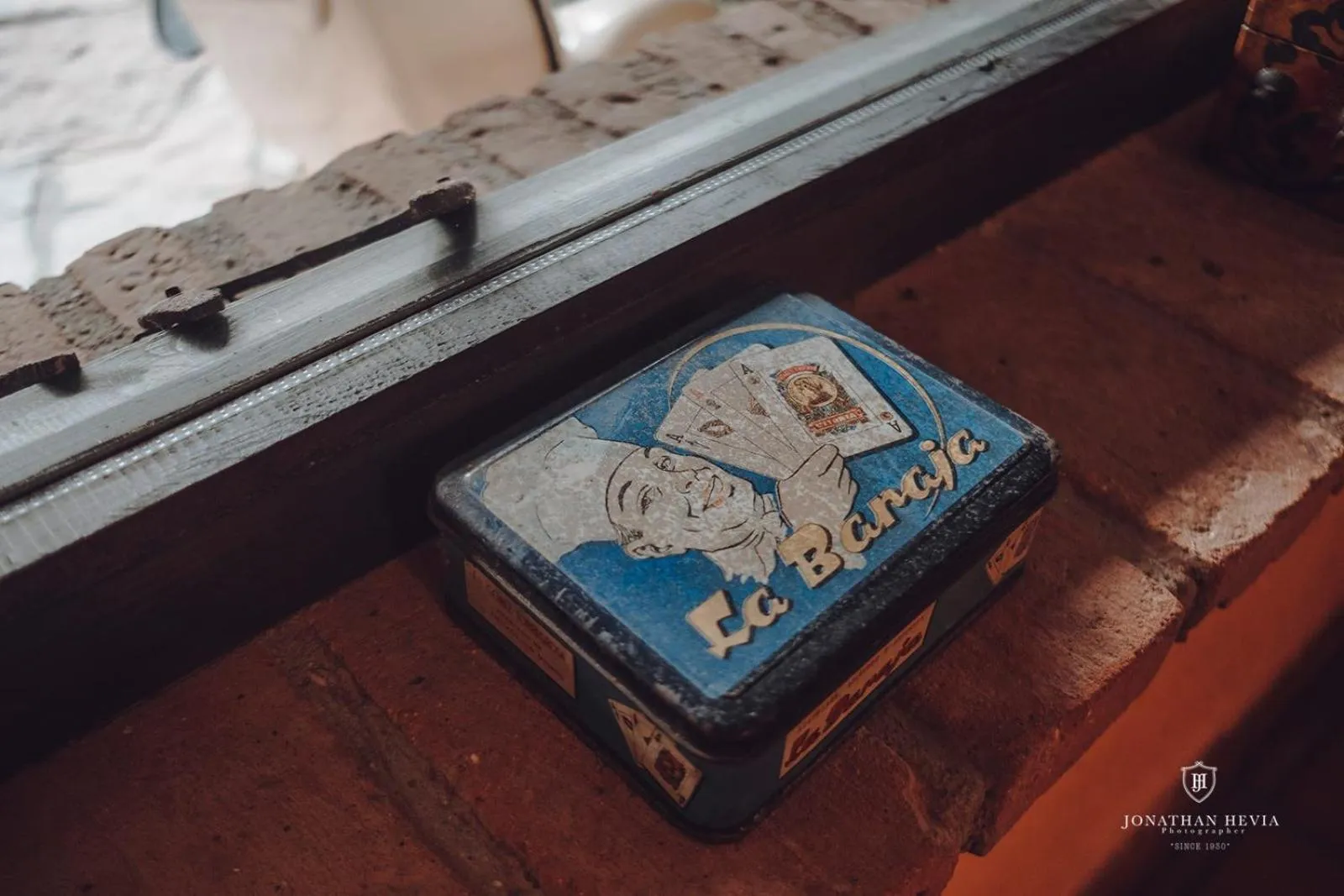 Decorative detail in Paraje del Asturcon - Adults only