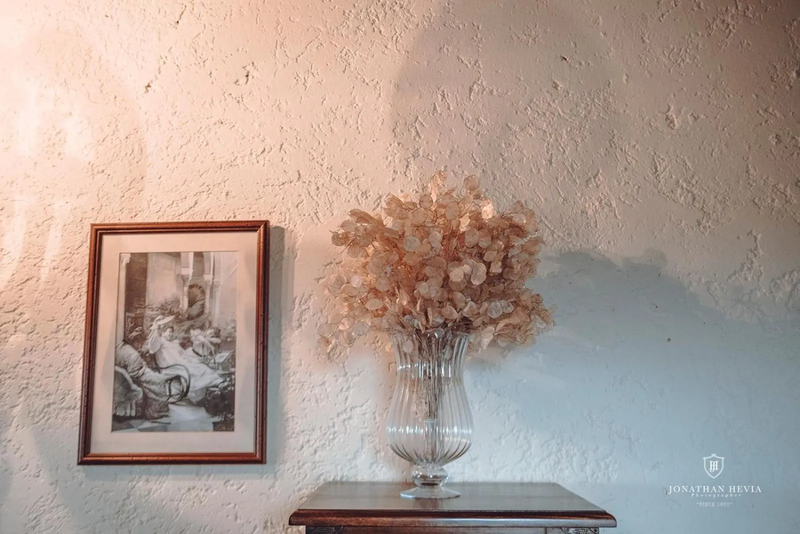 Decorative detail in Paraje del Asturcon - Adults only