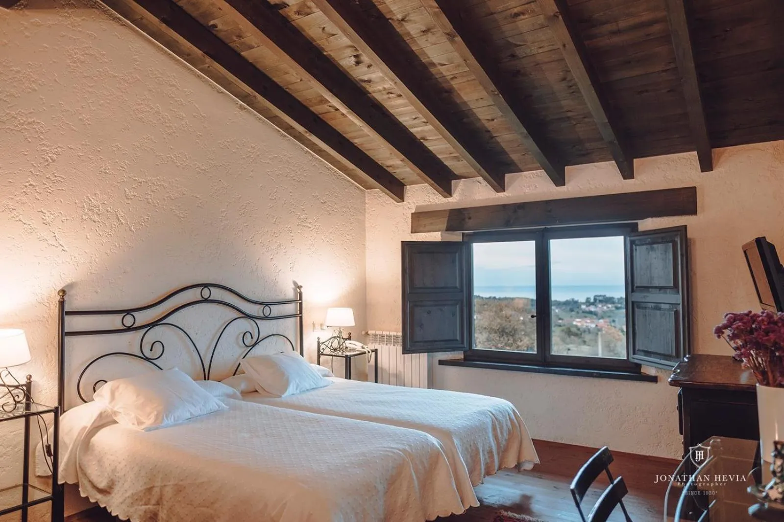 Photo of the whole room in Paraje del Asturcon - Adults only