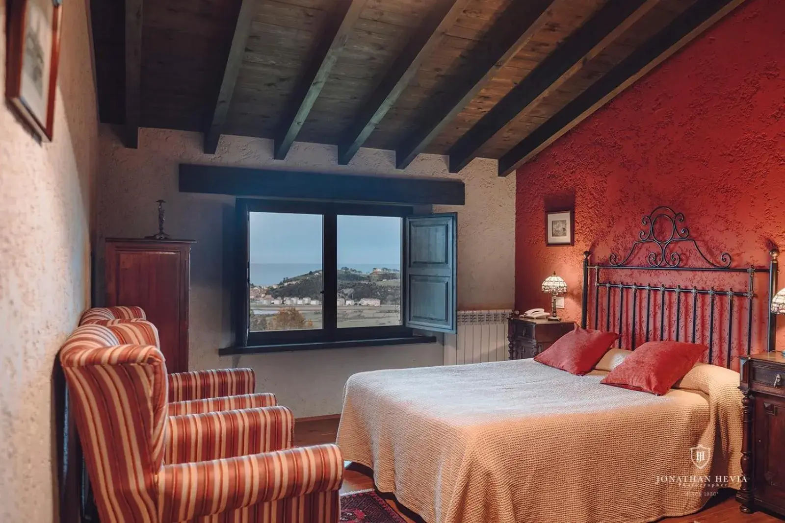 Photo of the whole room, Bed in Paraje del Asturcon - Adults only Photo of the whole room, Bed in Paraje del Asturcon - Adults only