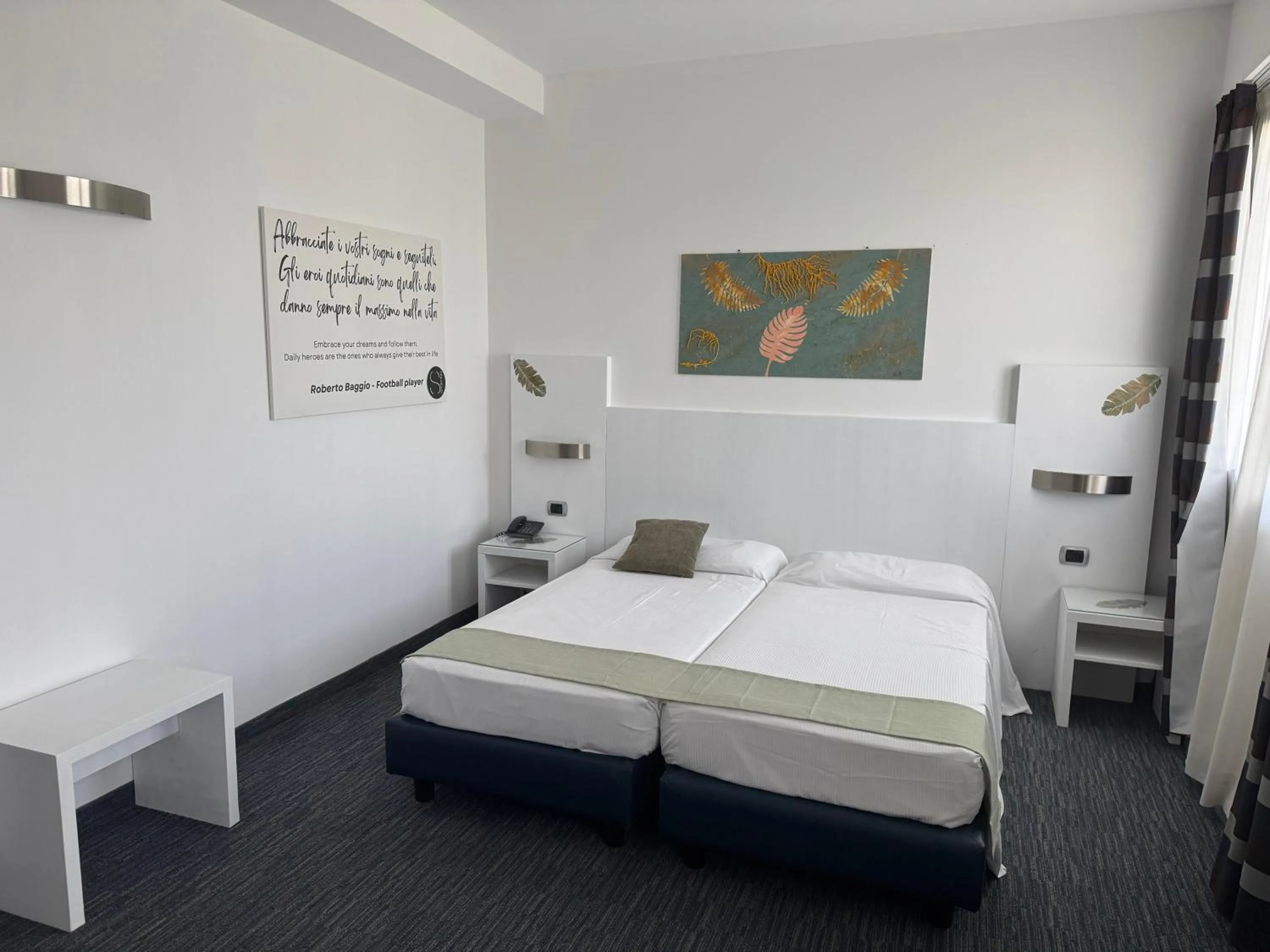 Bed in Hotel Sporting Cologno