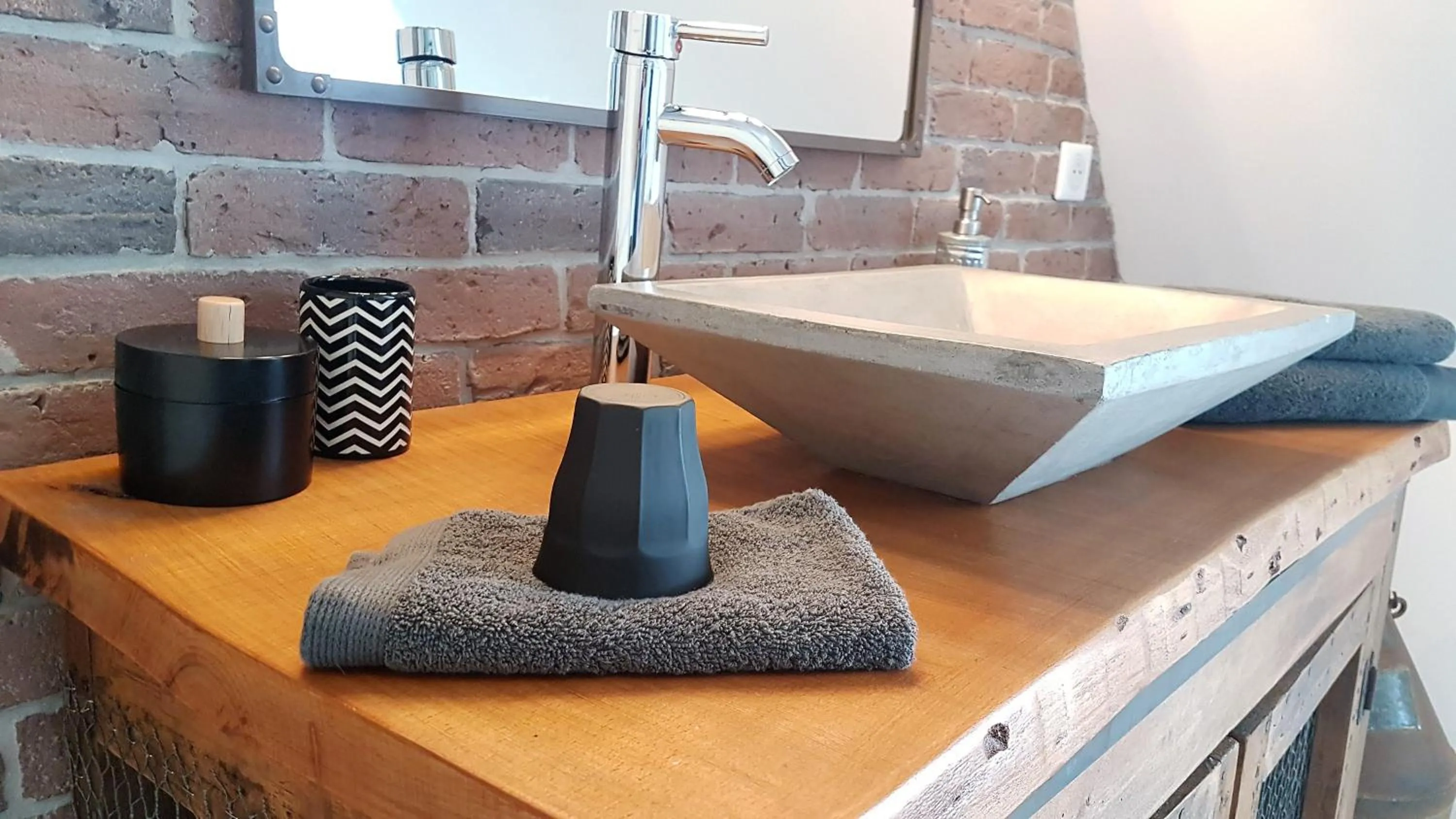 Bathroom in le clos des etoiles B&B