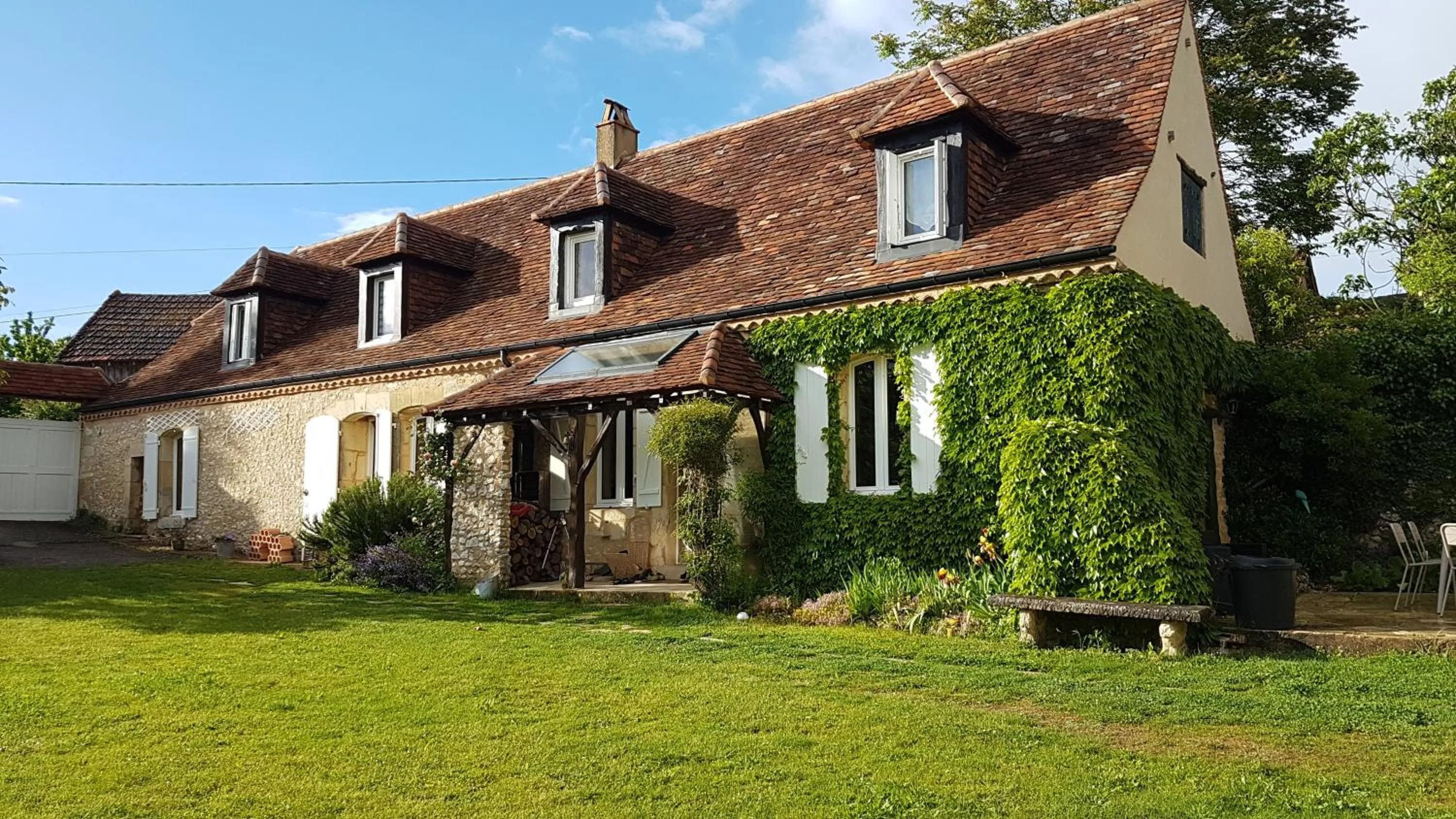 Property building in le clos des etoiles B&B