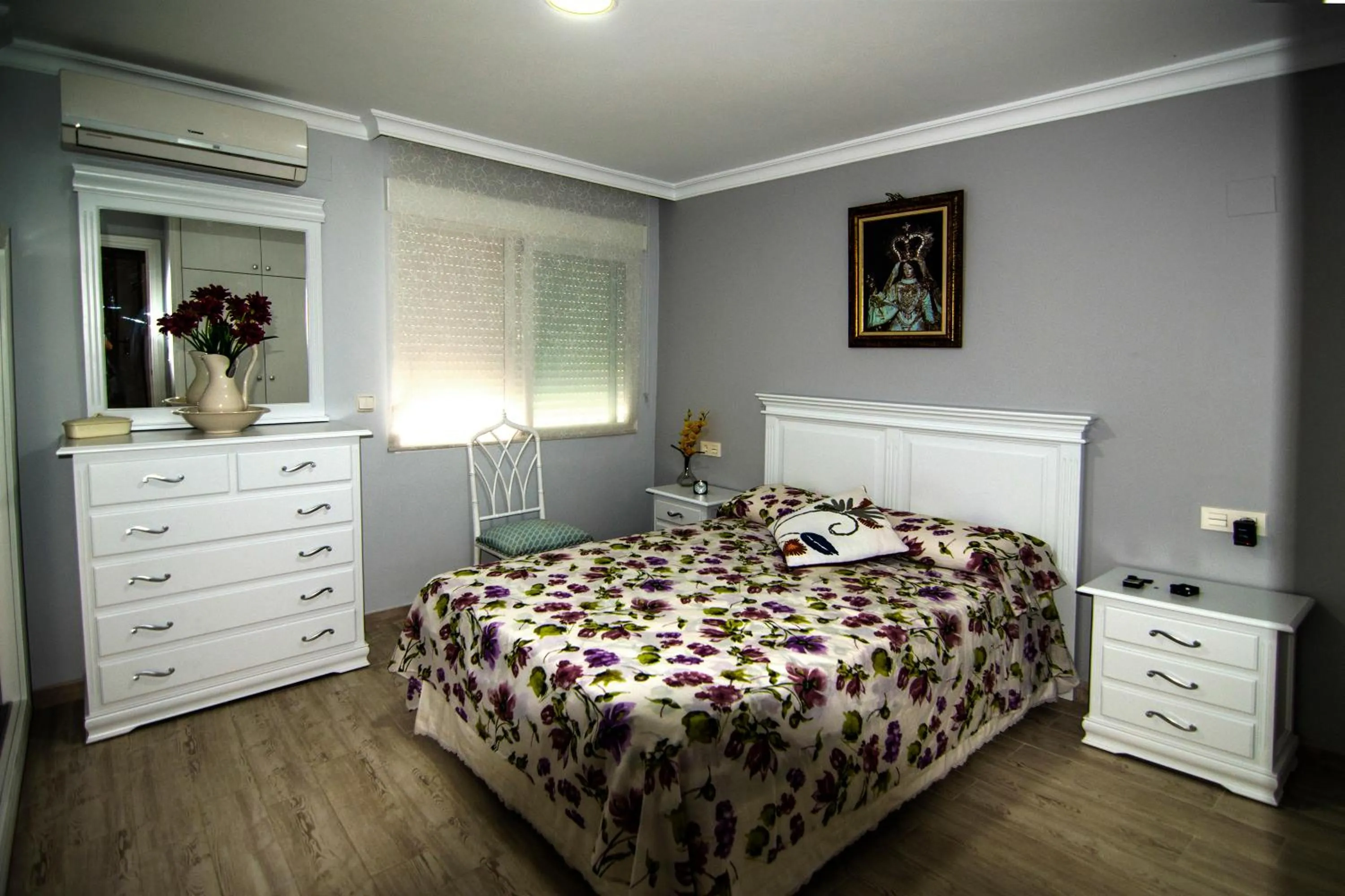 Staff, Bed in Charming Central Apt in Marbella