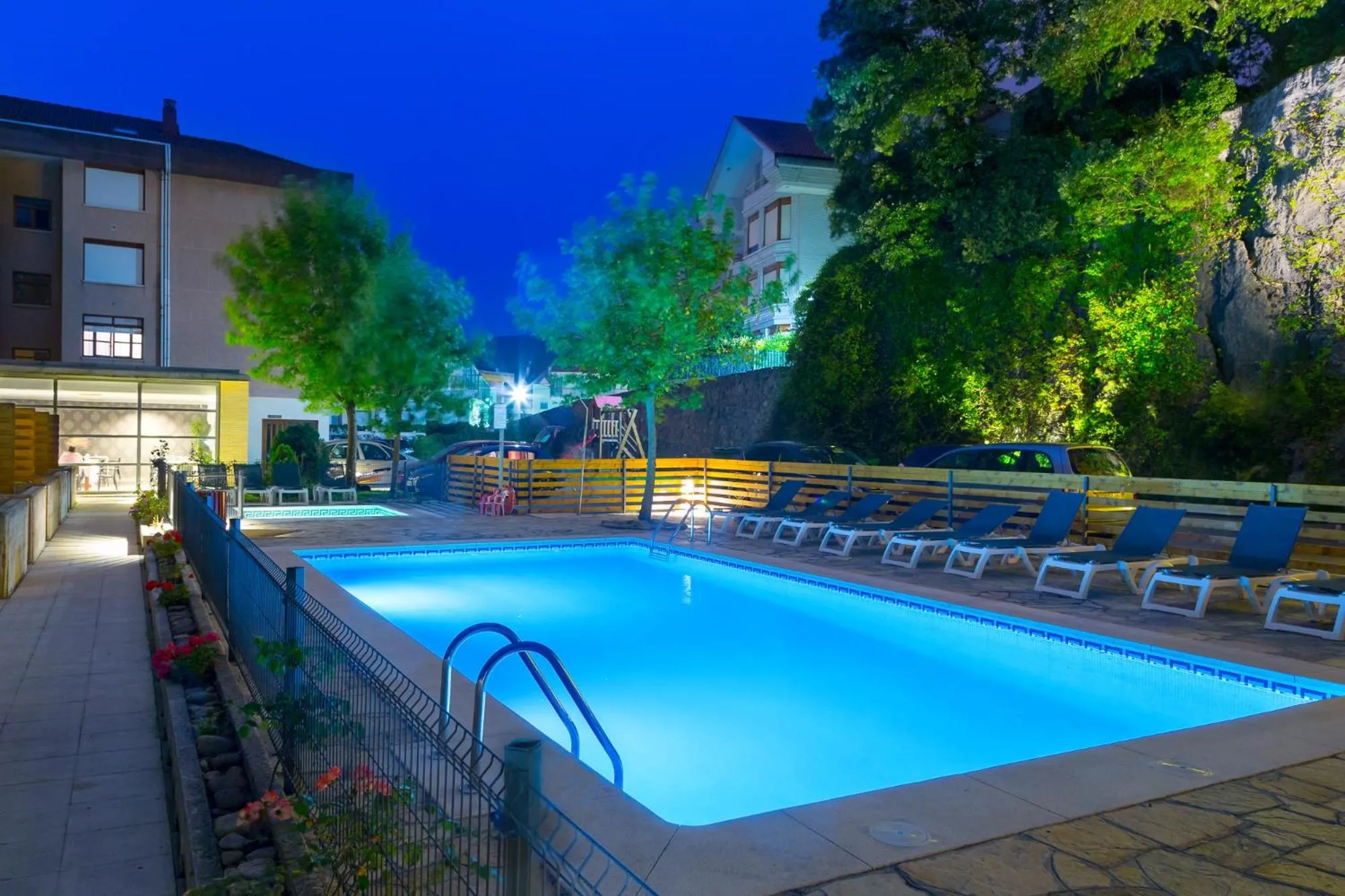 Night in Hotel Los Arces