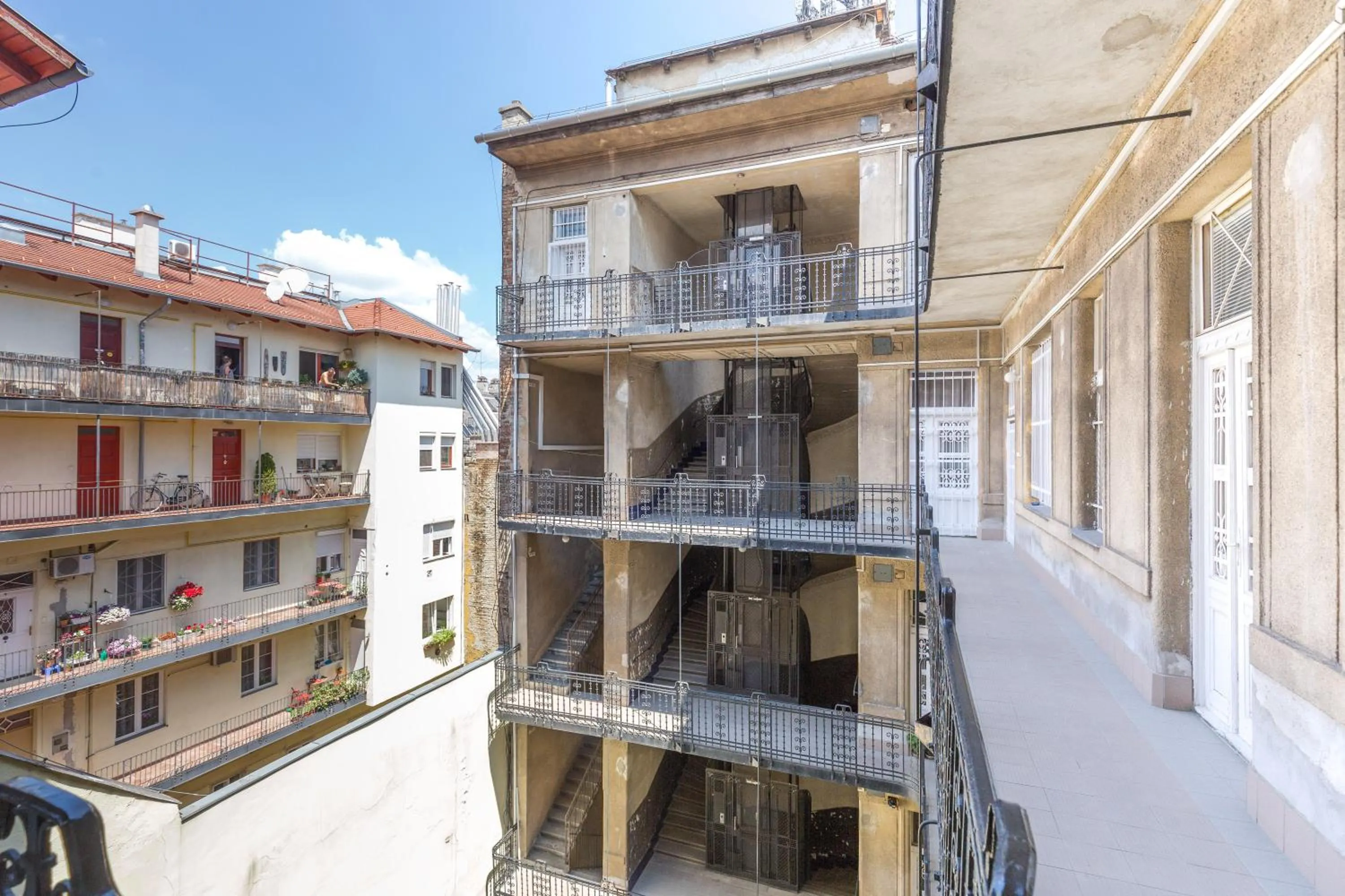 Property building in Real Apartments Zichy