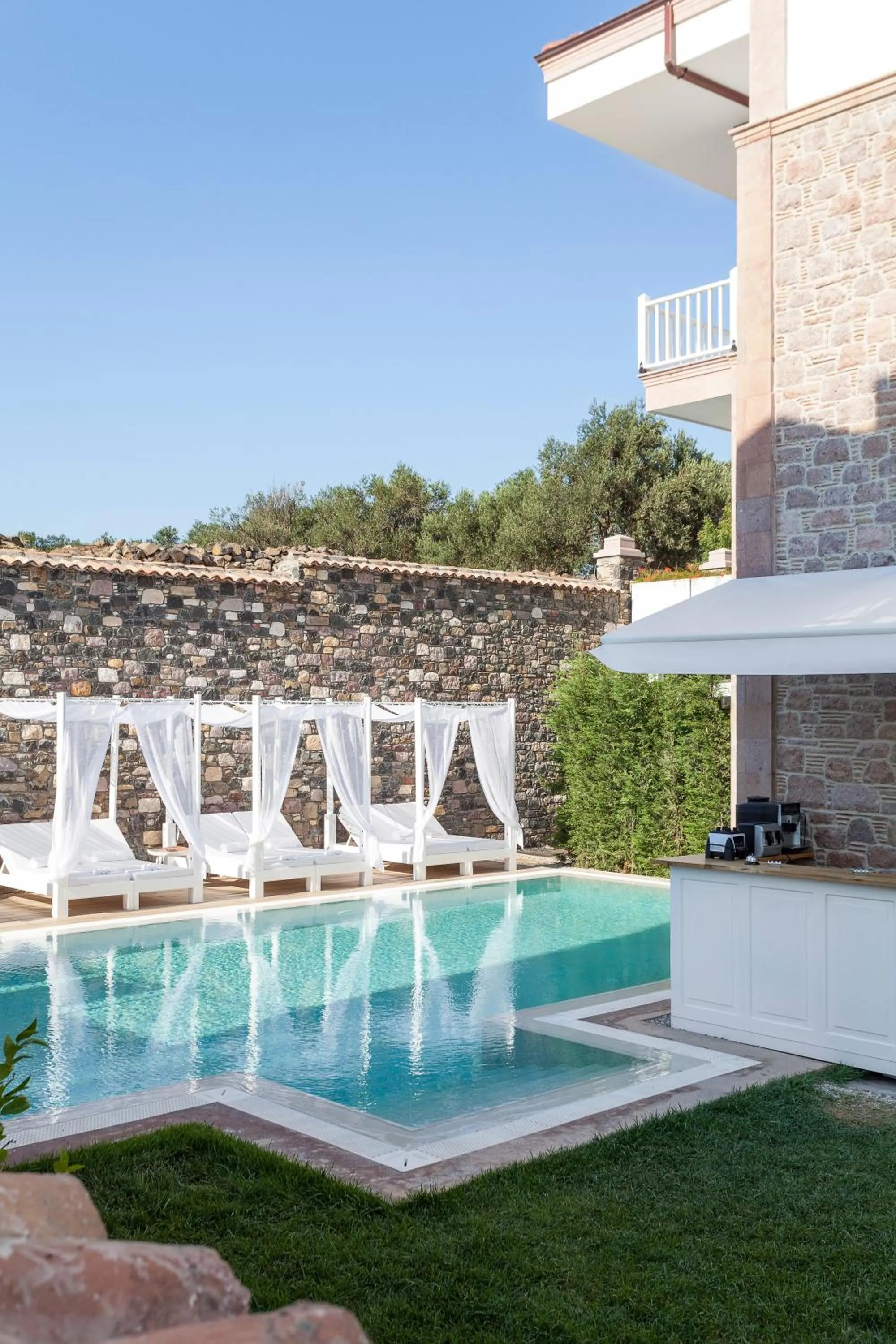 Swimming pool in Cunda Pur Beyaz Hotel