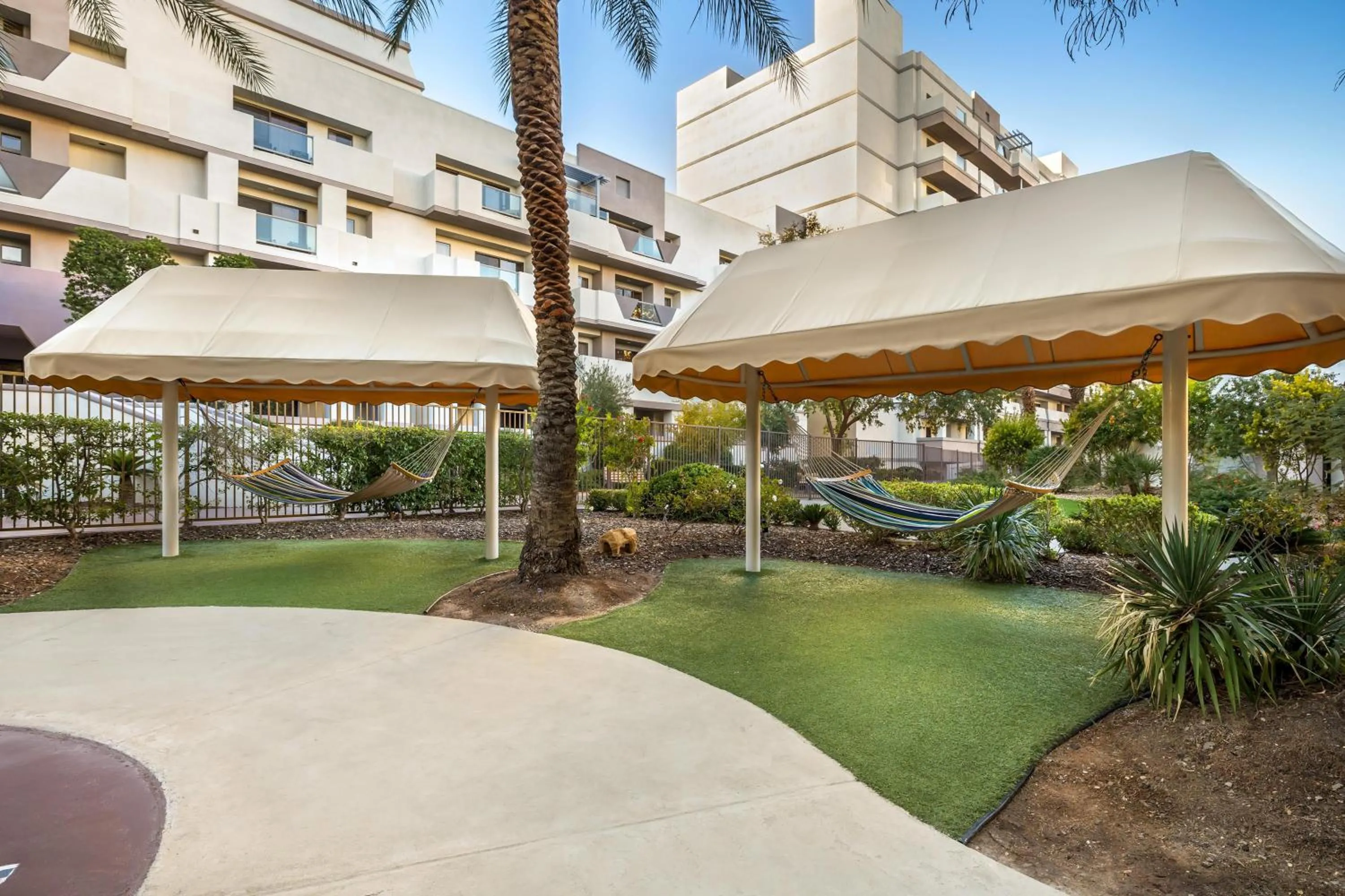 Inner courtyard view in Hilton Vacation Club Cancun Resort Las Vegas