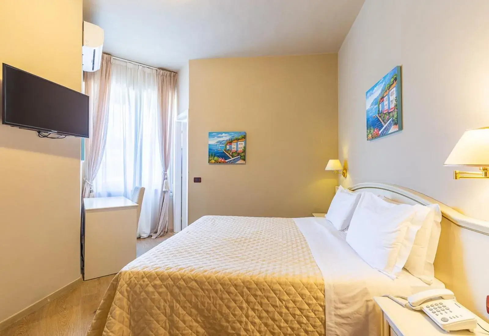 Superior Double Room with Sea View in Hotel Rosa Dei Venti Superior Double Room with Sea View in Hotel Rosa Dei Venti