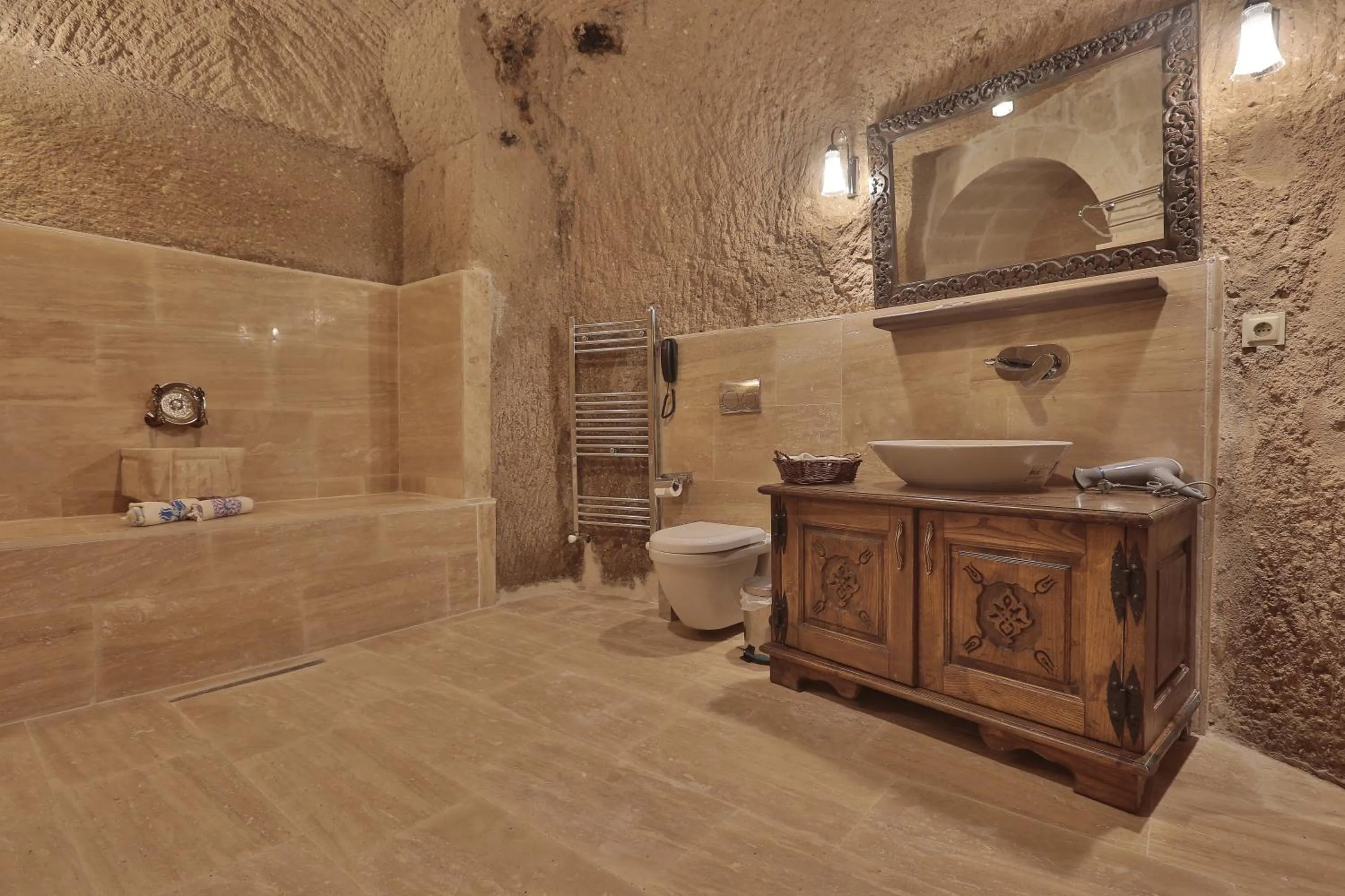 Toilet in Yoruk Stone House