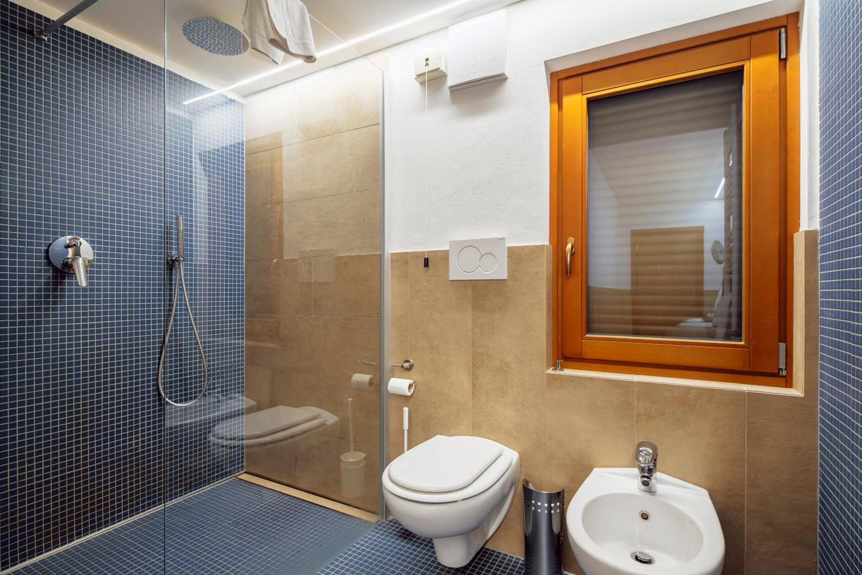 Shower in Barisetti Sport Hotel