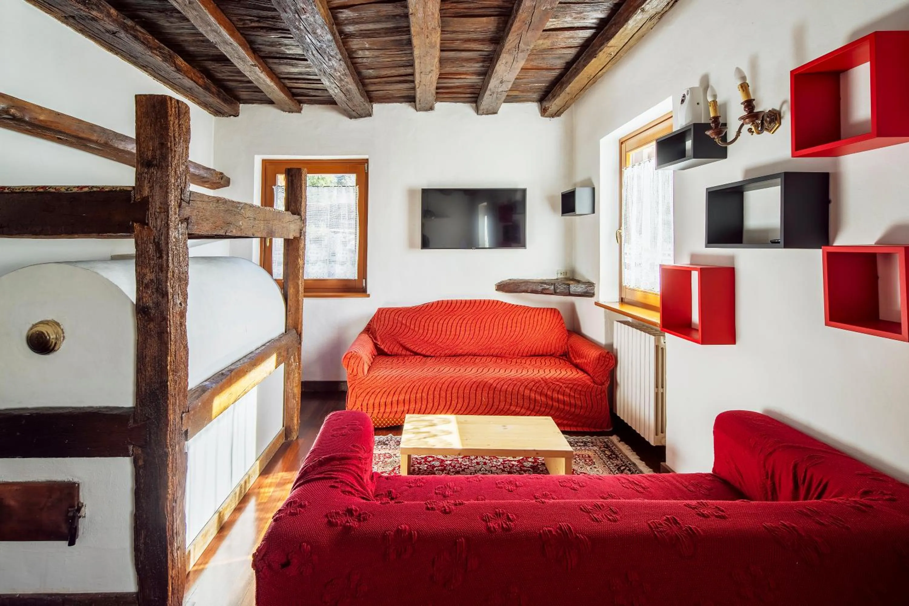 Communal lounge/ TV room, Bed in Barisetti Sport Hotel