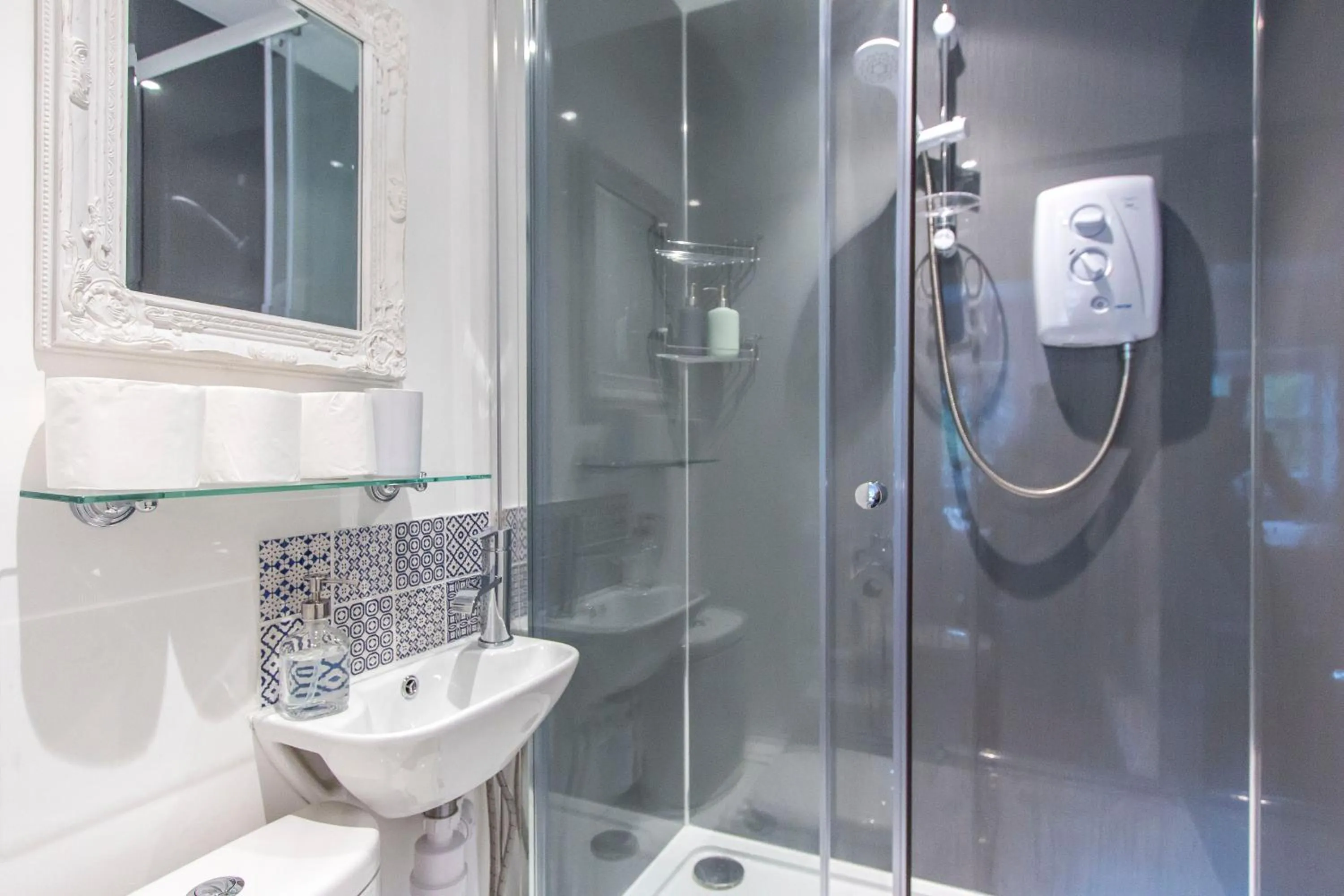 3 Berkeley Square Guesthouse